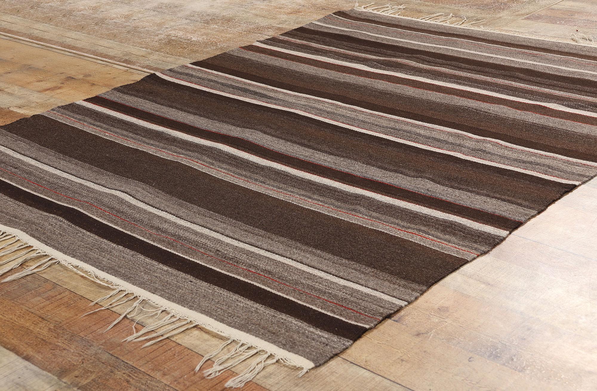 Chimayo Rio Grande Deckenteppich im Navajo-Stil mit Bändern im Vintage-Stil (Wolle) im Angebot