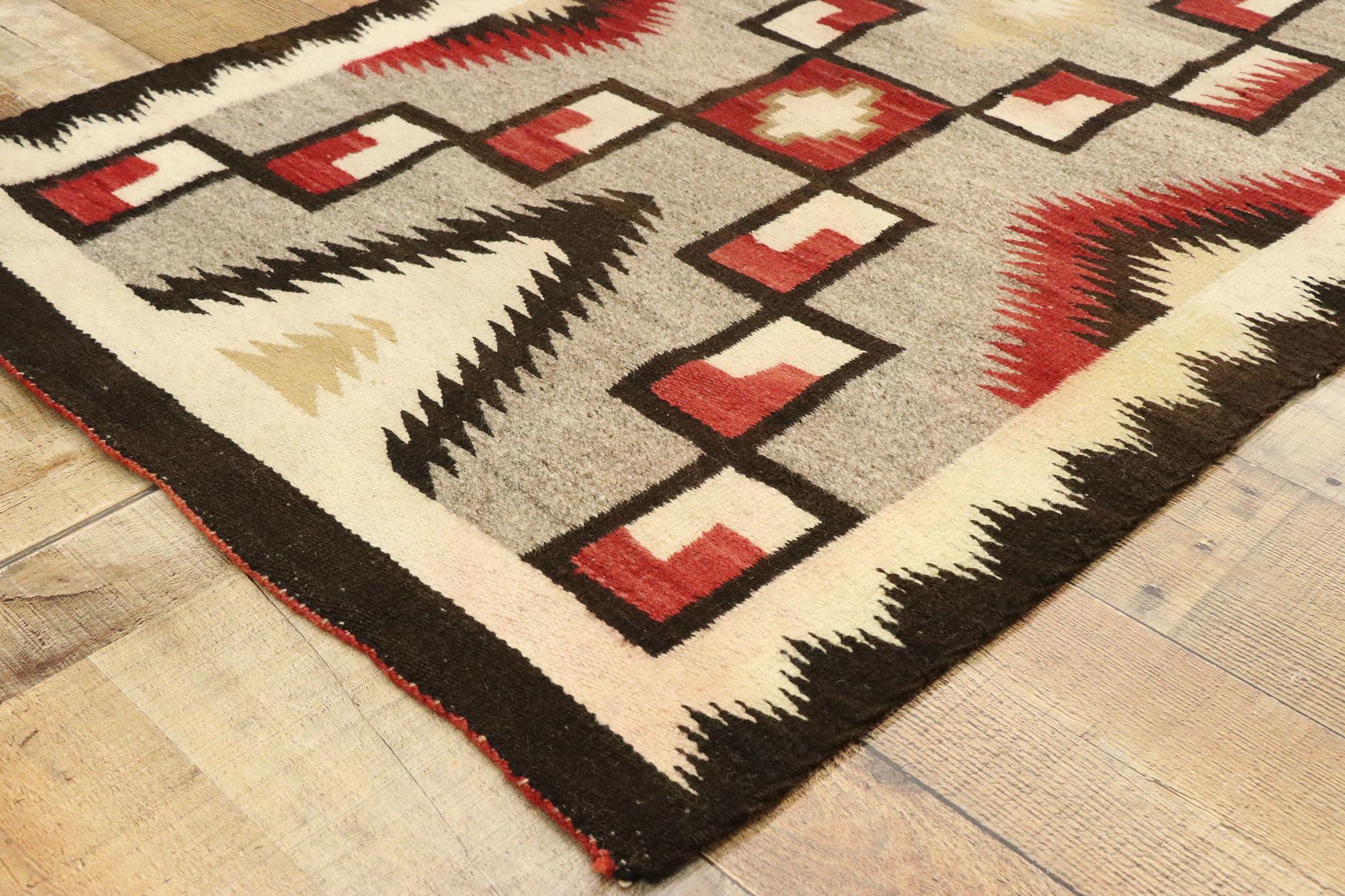 Vintage Navajo Kilim Rug with Two Grey Hills Style In Good Condition For Sale In Dallas, TX