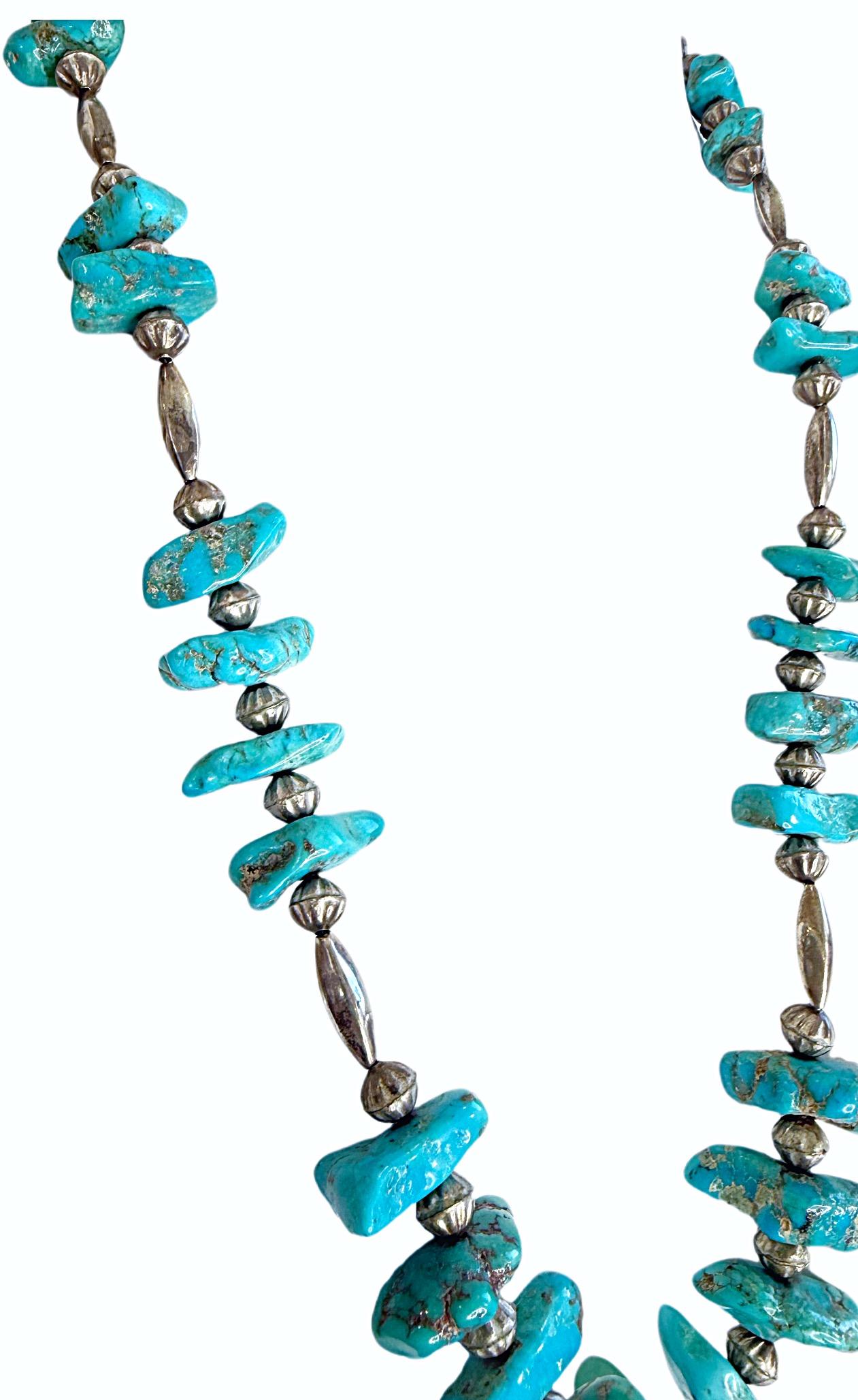 Collar largo Vintage Navajo Kingman Turquesa Nugget Cuentas de plata de ley 117g en venta 5