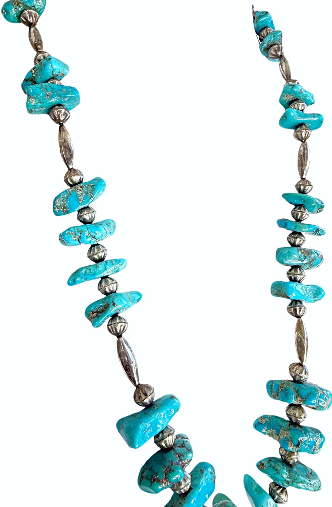 Collar largo Vintage Navajo Kingman Turquesa Nugget Cuentas de plata de ley 117g en venta 2