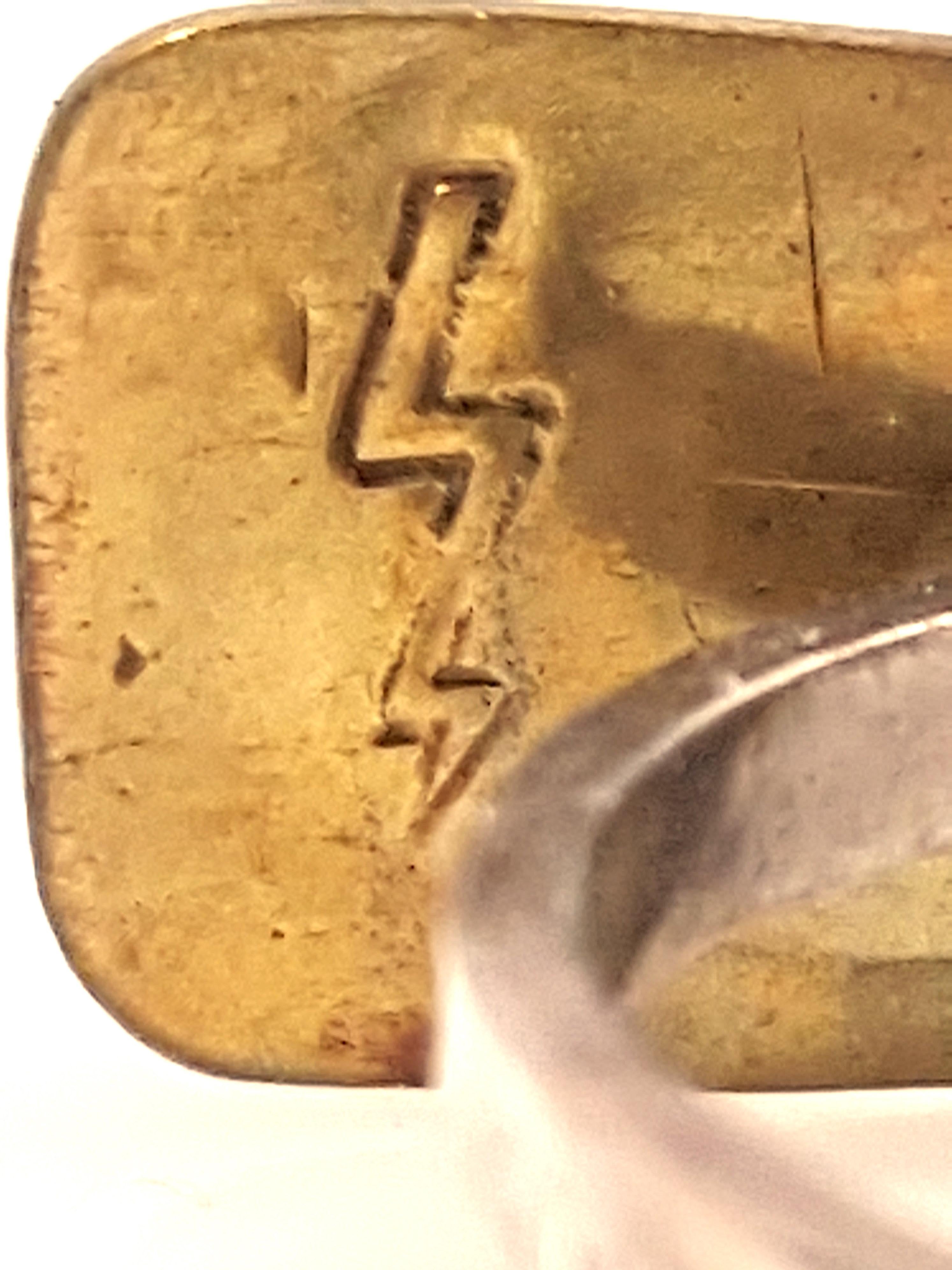 Navajo Moderner Solitär-Ring mit Lünettenfassung aus Onyx und Gold geflochtener Platte im Angebot 3