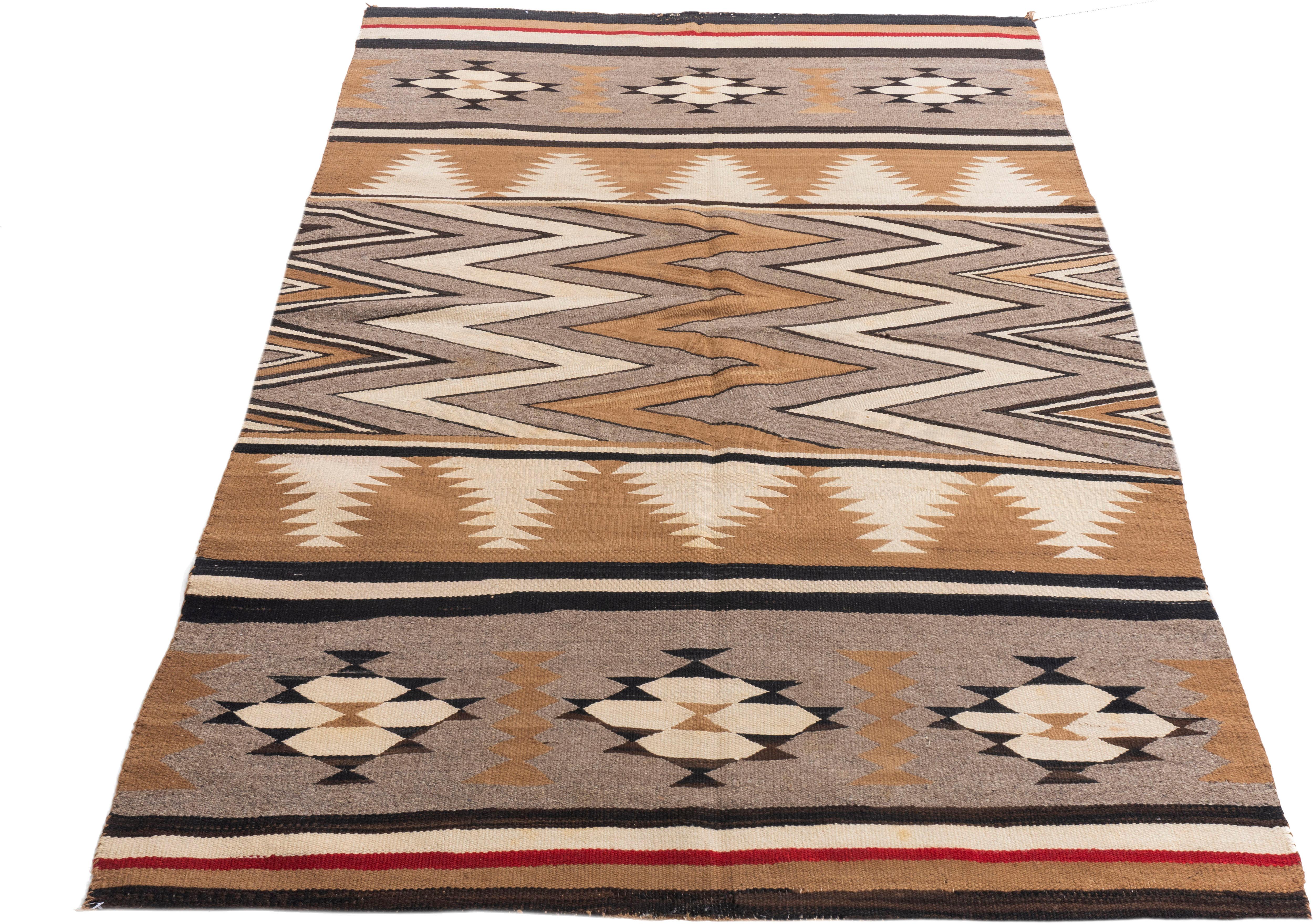 Alfombra Vintage Navajo Tejida a Mano Camel Marfil 3'9 X 5'4 Estadounidense en venta