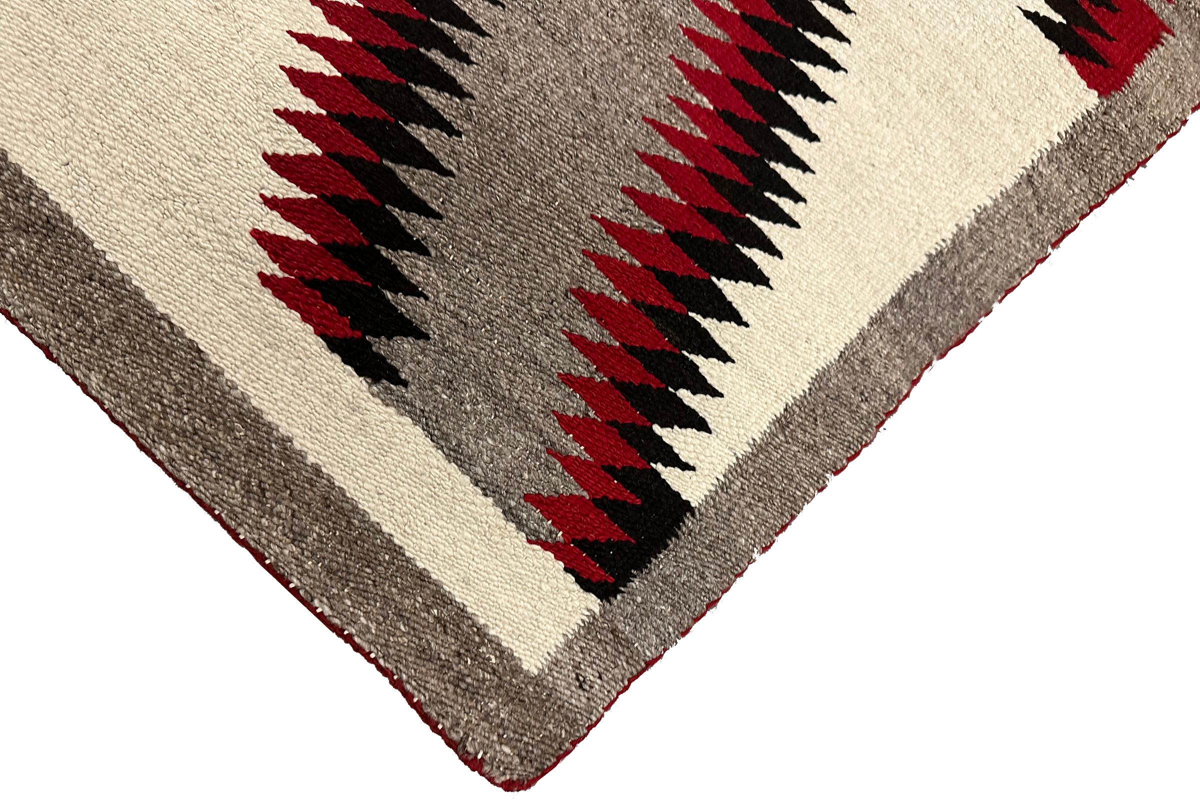 Tapis Navajo Vintage Couverture Géométrique Tapis Laine Fait à la Main 94cmx163cm Gris 3x5 1940 en vente 3