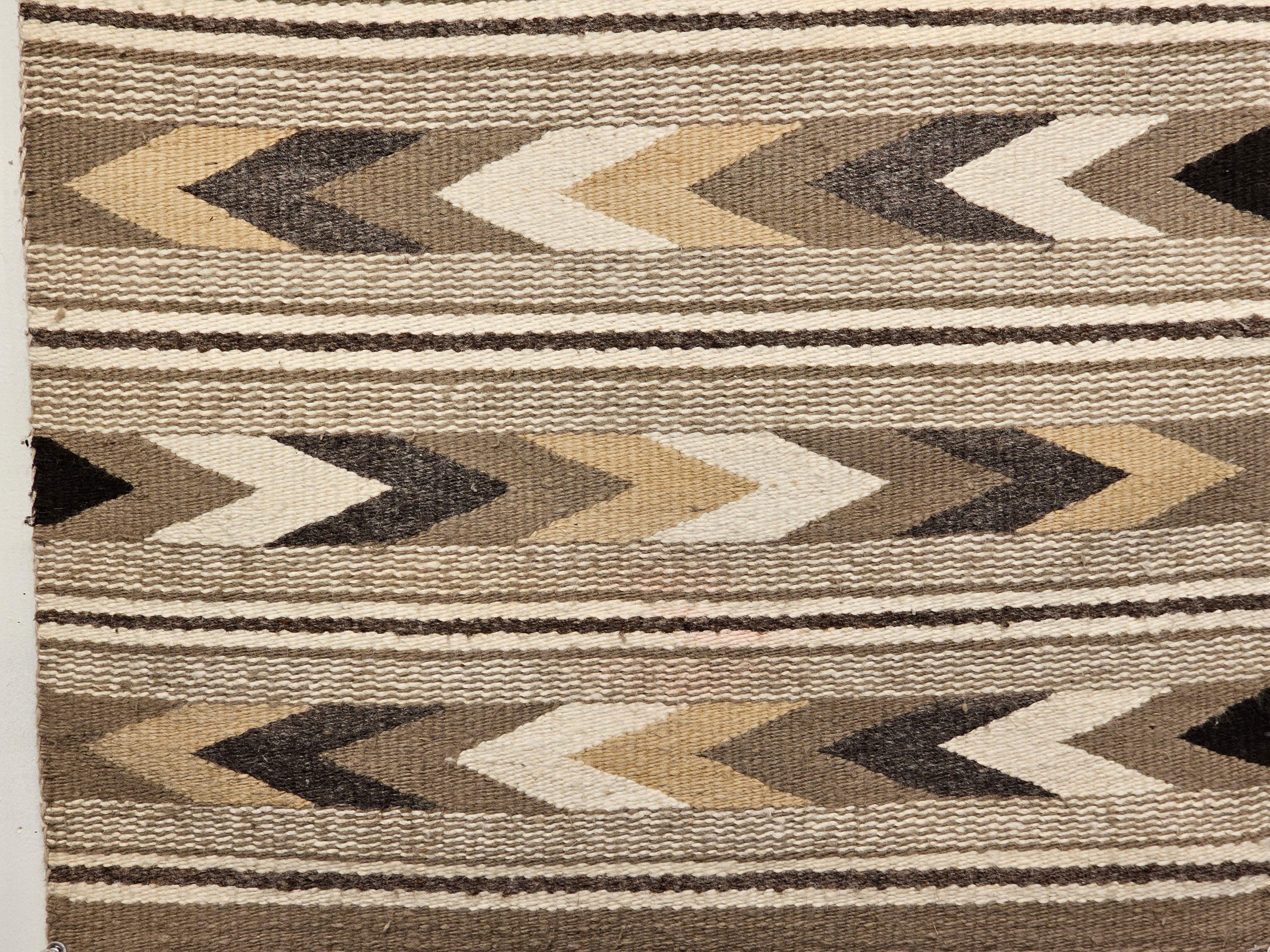 Hand-Woven Vintage American Navajo Rug in Chevron Stripe Pattern in Gray, Ivory, Black For Sale