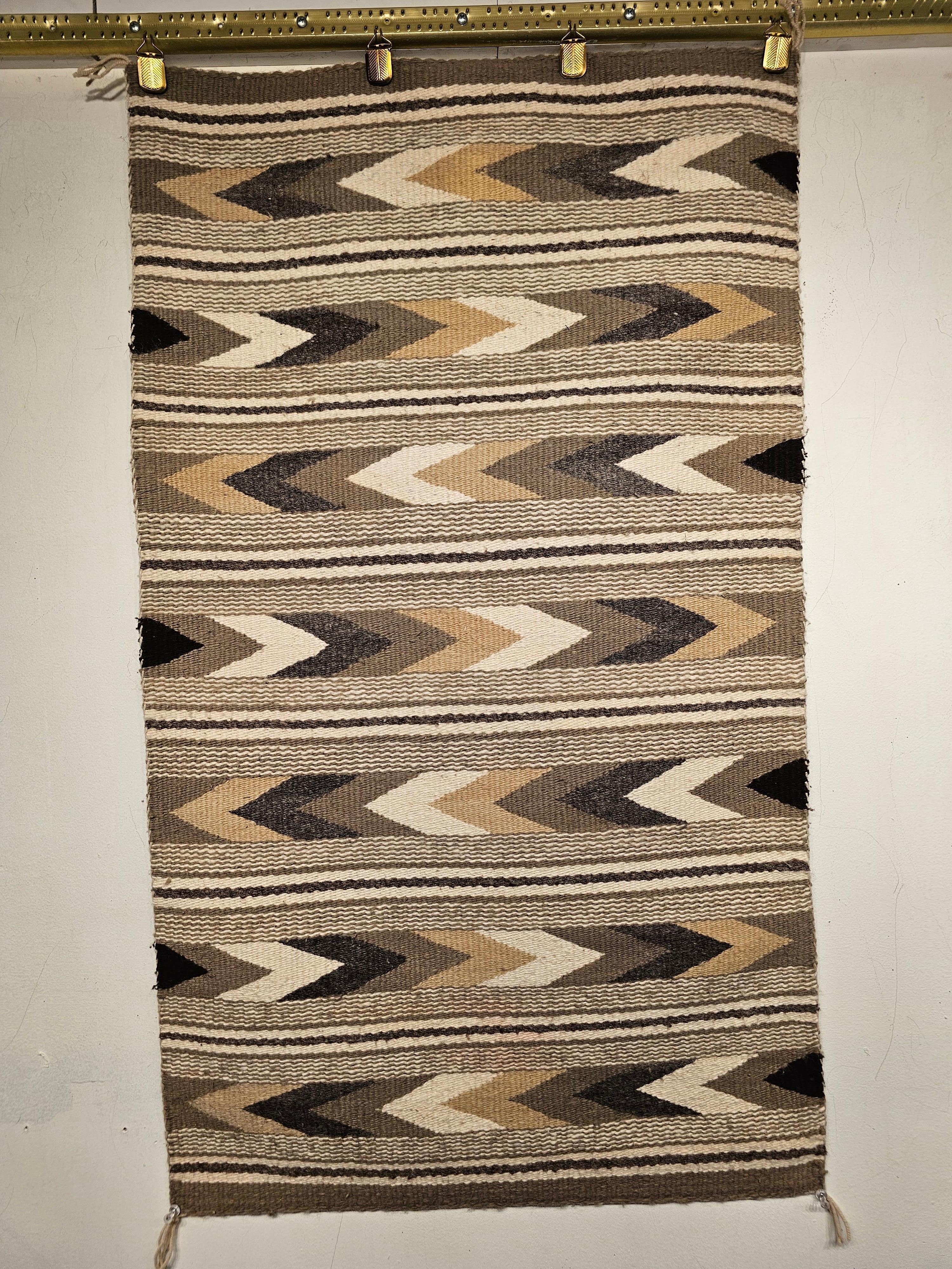 Vintage American Navajo Rug in Chevron Stripe Pattern in Gray, Ivory, Black For Sale 3