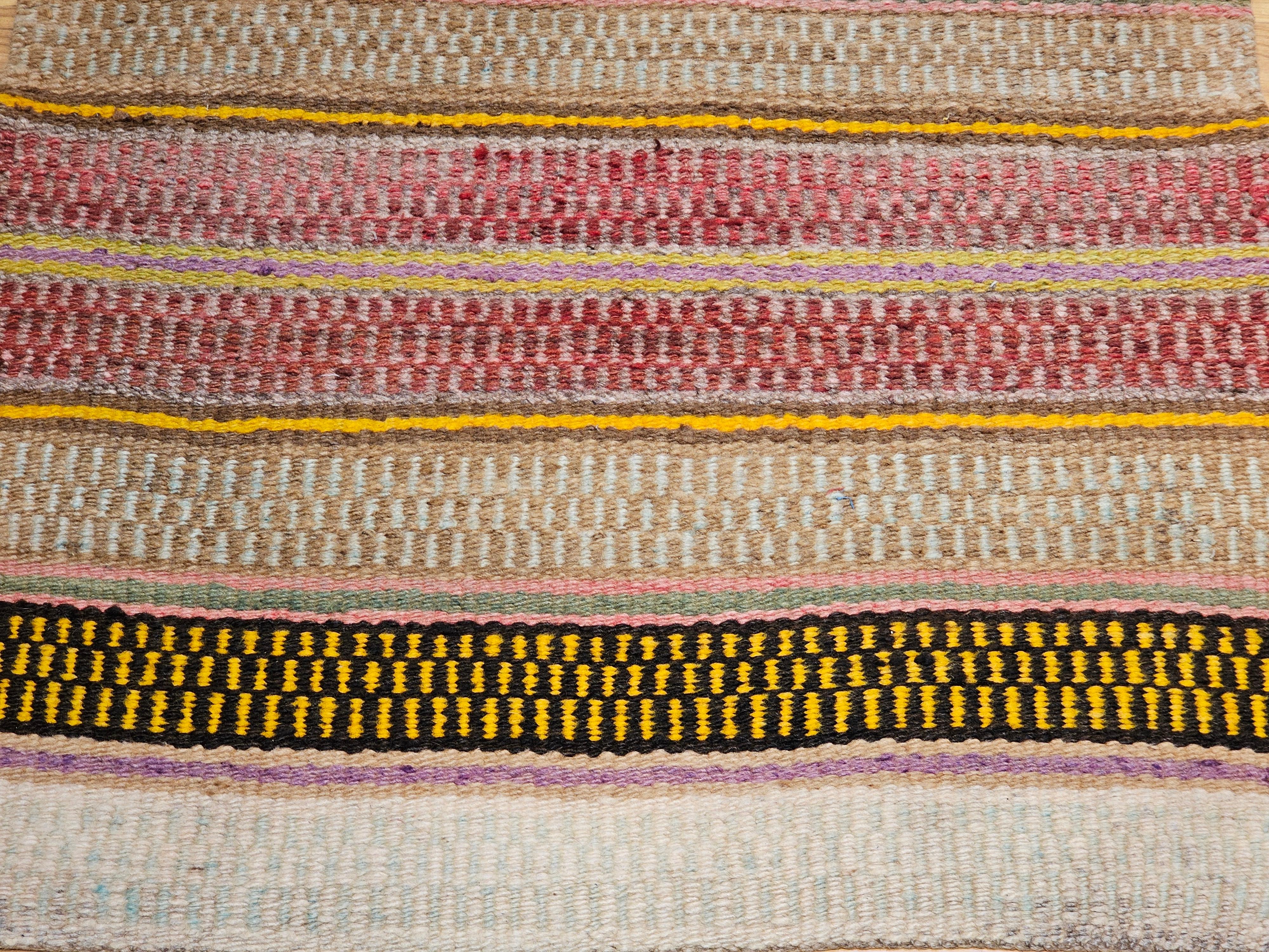 Vintage Navajo Saddle Blanket in Wide Bands Pattern in Red, Brown, Caramel  In Good Condition For Sale In Barrington, IL