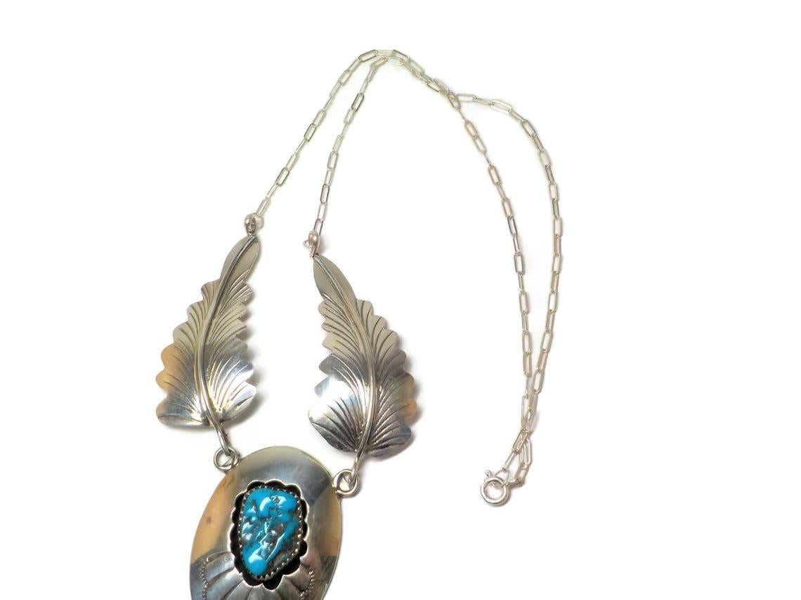 Women's or Men's Vintage Navajo Shadowbox Feather Necklace Arnold Maloney For Sale