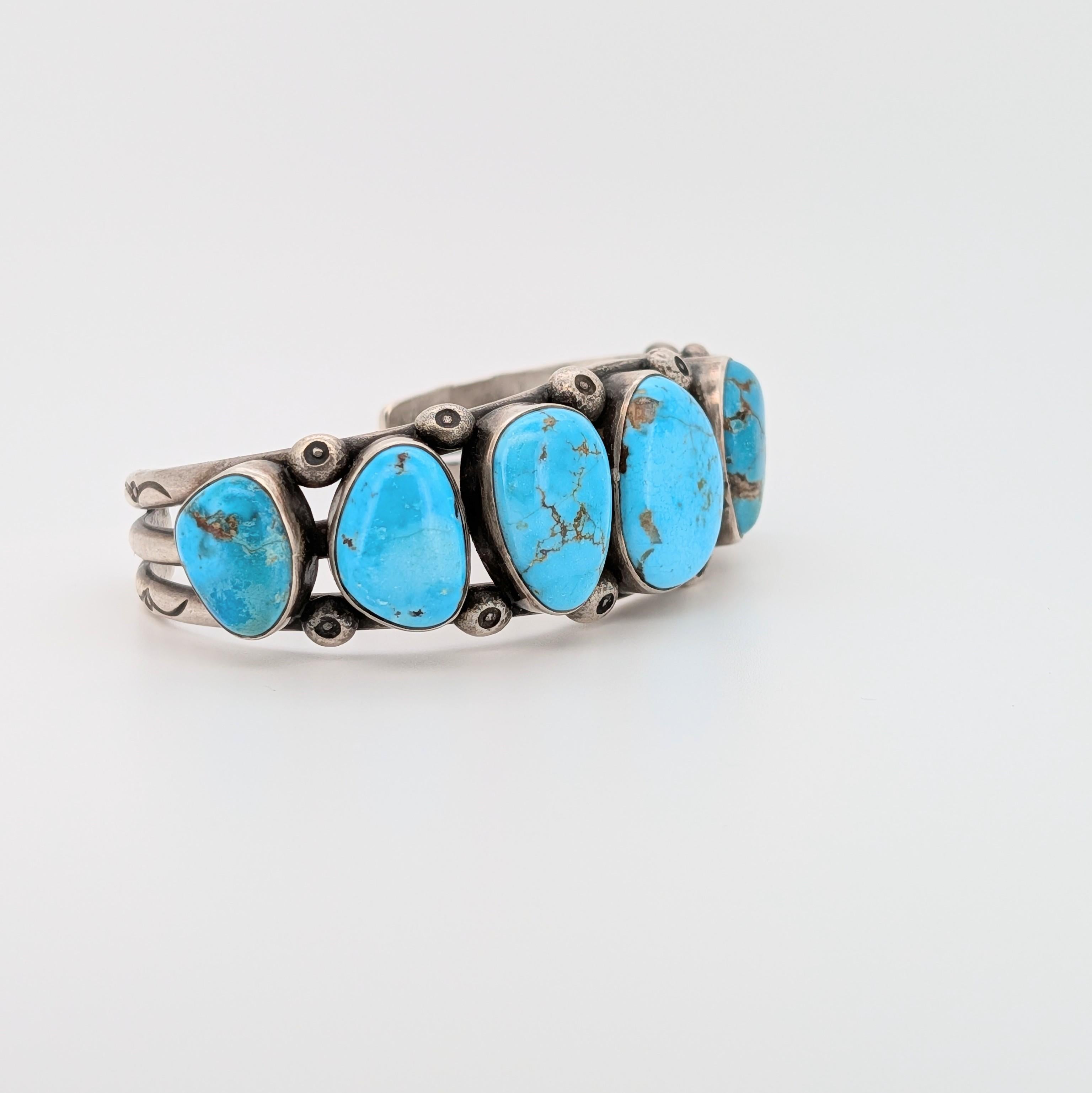 Vintage Navajo Sterling Cuff by Jessie Claw with High-Grade Kingman Turquoise en vente 1