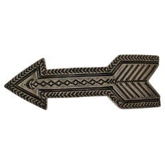 Vintage-Gürtelschnalle aus Sterlingsilber mit Arrow-Motiv im Navajo-Stil von Begay, 1,5"