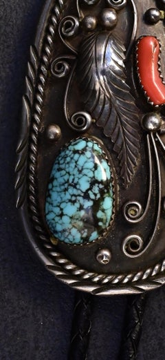 Cravate Bolo vintage Navajo en argent sterling avec turquoise et corail