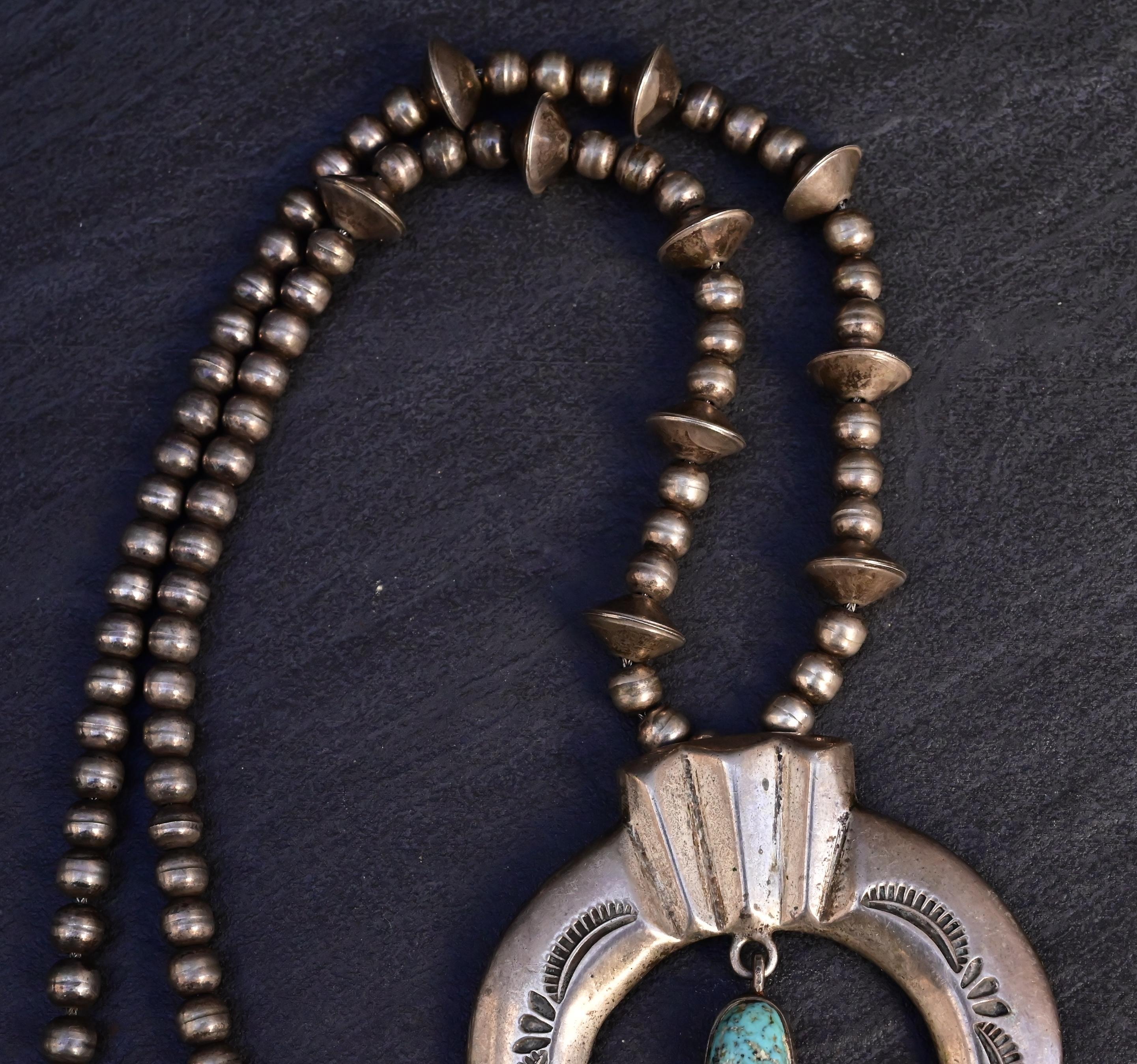 Native American Vintage Navajo Sterling Silver Naja Necklace with Turquoise – 80.28g For Sale
