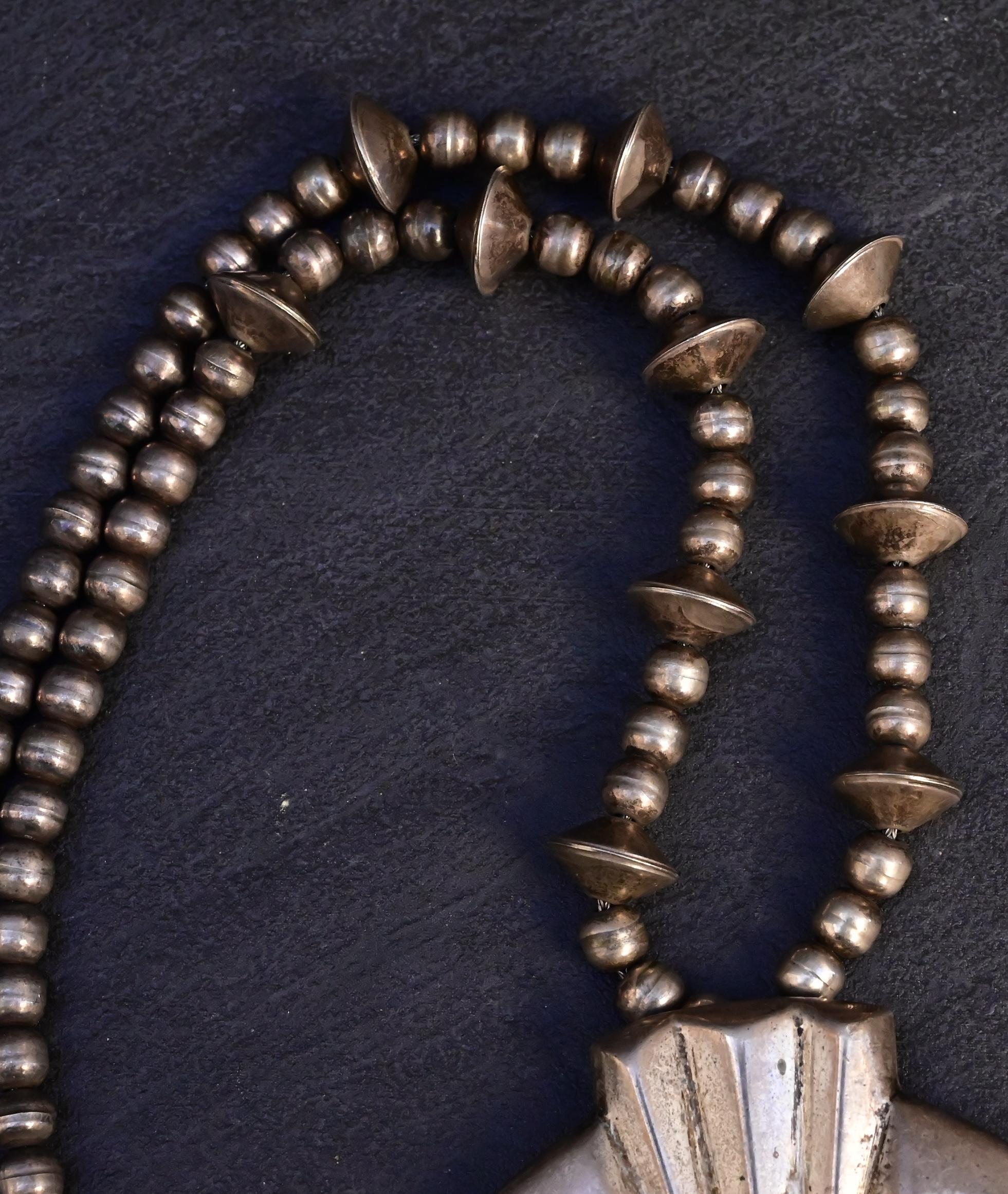 Vintage Navajo Sterling Silver Naja Necklace with Turquoise – 80.28g In Good Condition For Sale In Media, PA