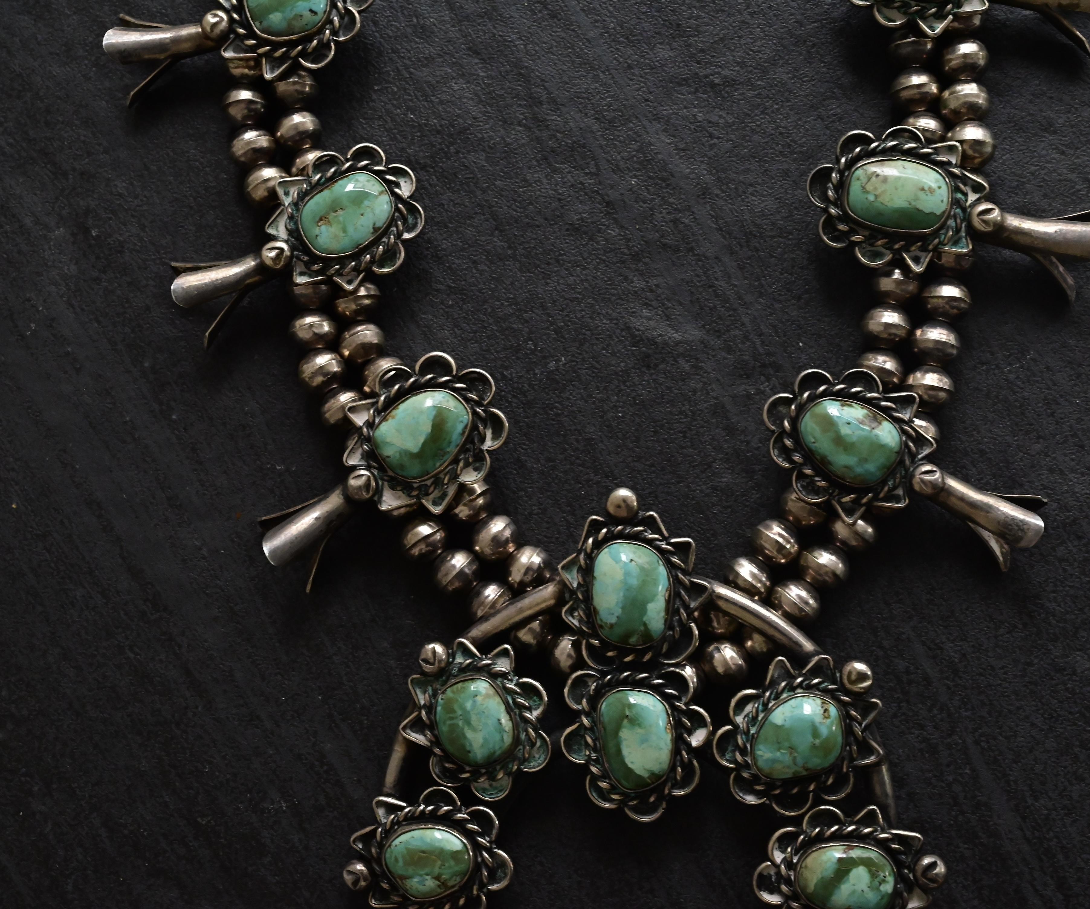 Navajo d'epoca in argento Sterling Collana di fiori di zucca 191g Turchese 25,5