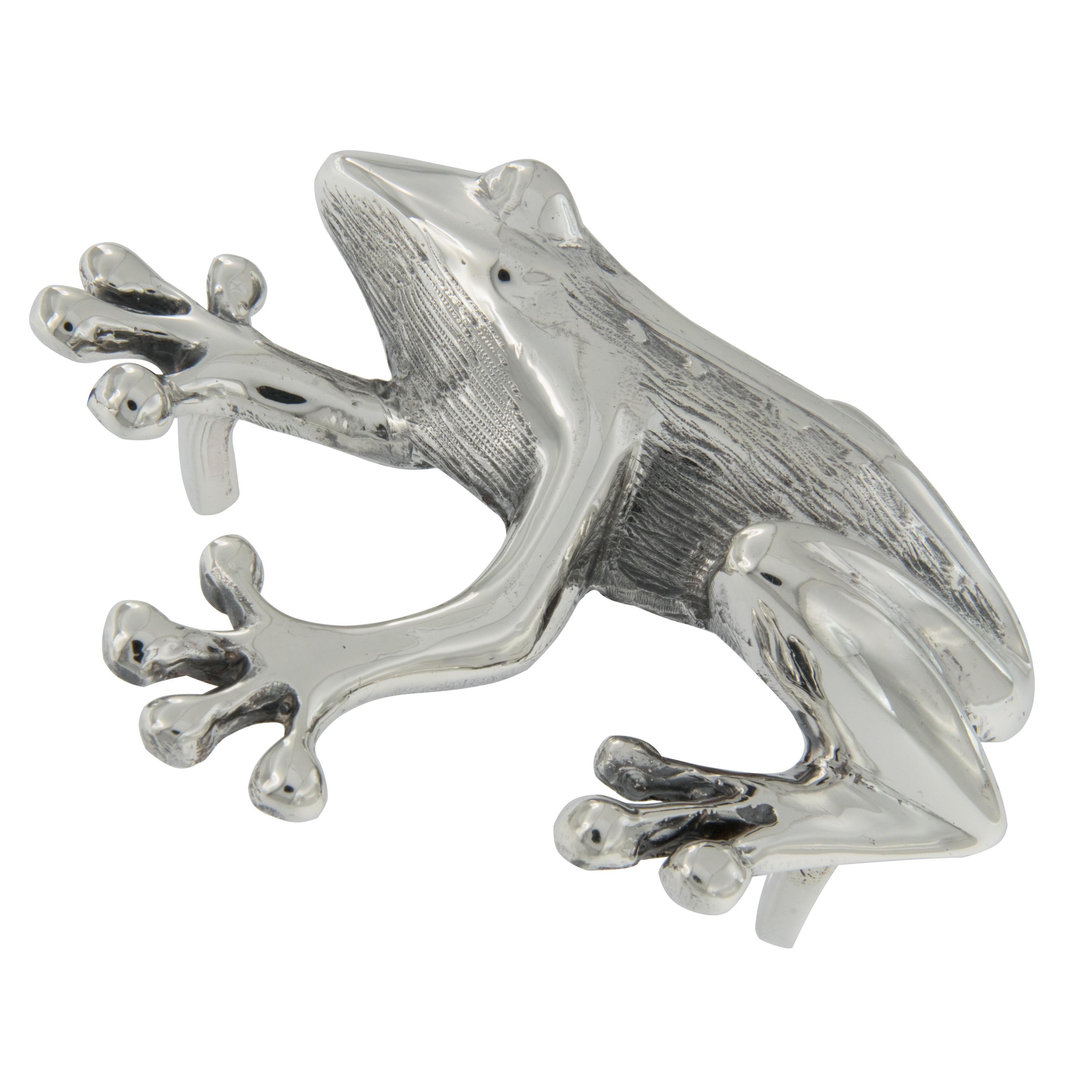 The native Americans believed that frogs were a sign of spring and renewal. This vintage, collectible Navajo buckle depicts a lifelike tree frog expertly crafted in sterling silver with exceptional attention to detail. Renew your outfits by adding