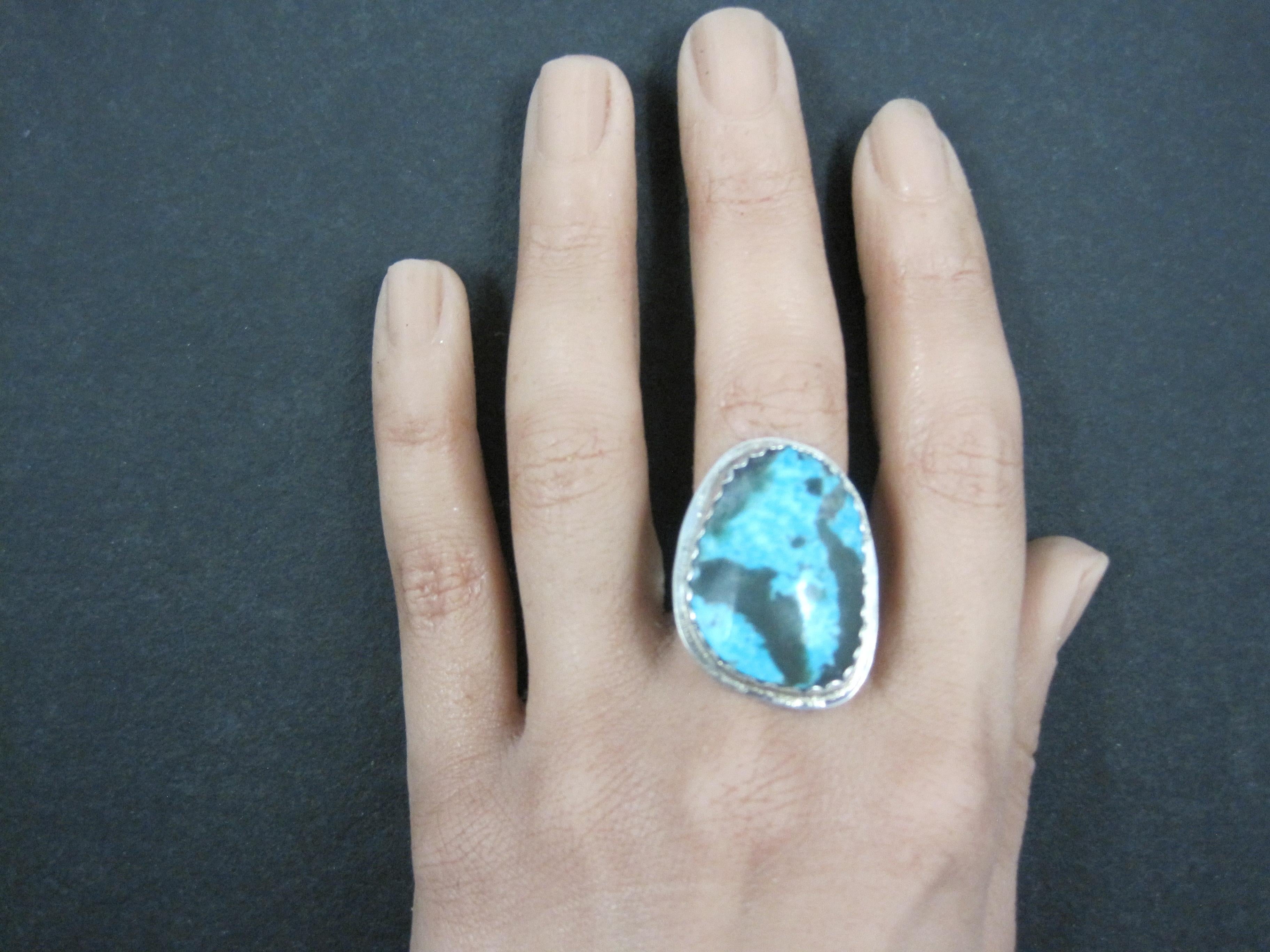 Anello di turchese d'epoca in argento Navajo misura 7 in vendita 11