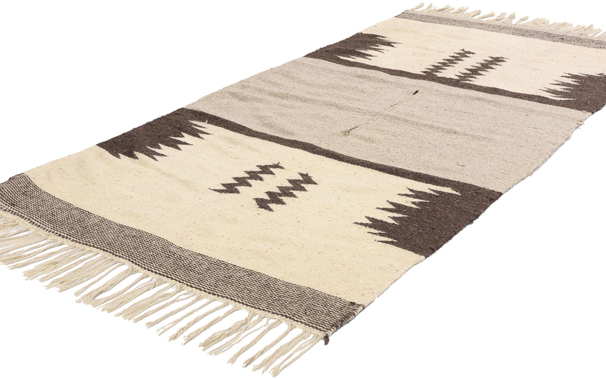 Vintage Navajo-Style New Mexico Chimayo Blanket Rug In Good Condition In Dallas, TX