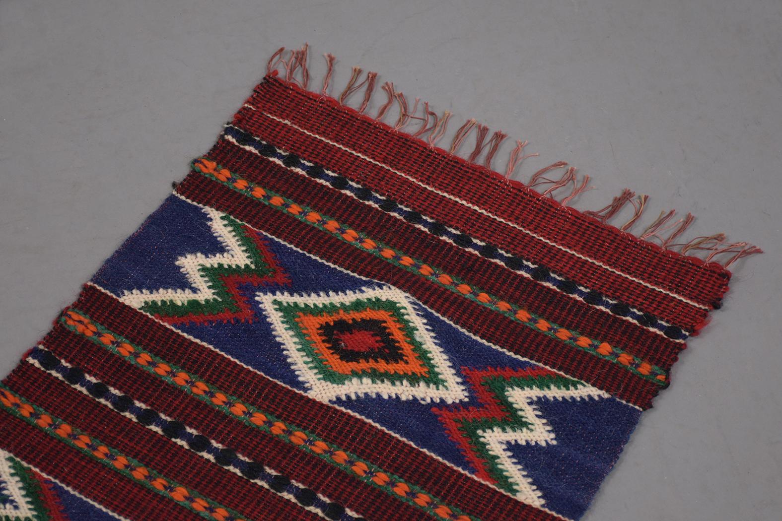 Vintage Navajo Style Textile Rug For Sale 1