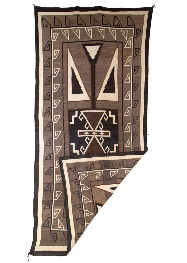 Vintage Navajo Trading Post Large Area Rug, Teec Nos Pos, circa 1910