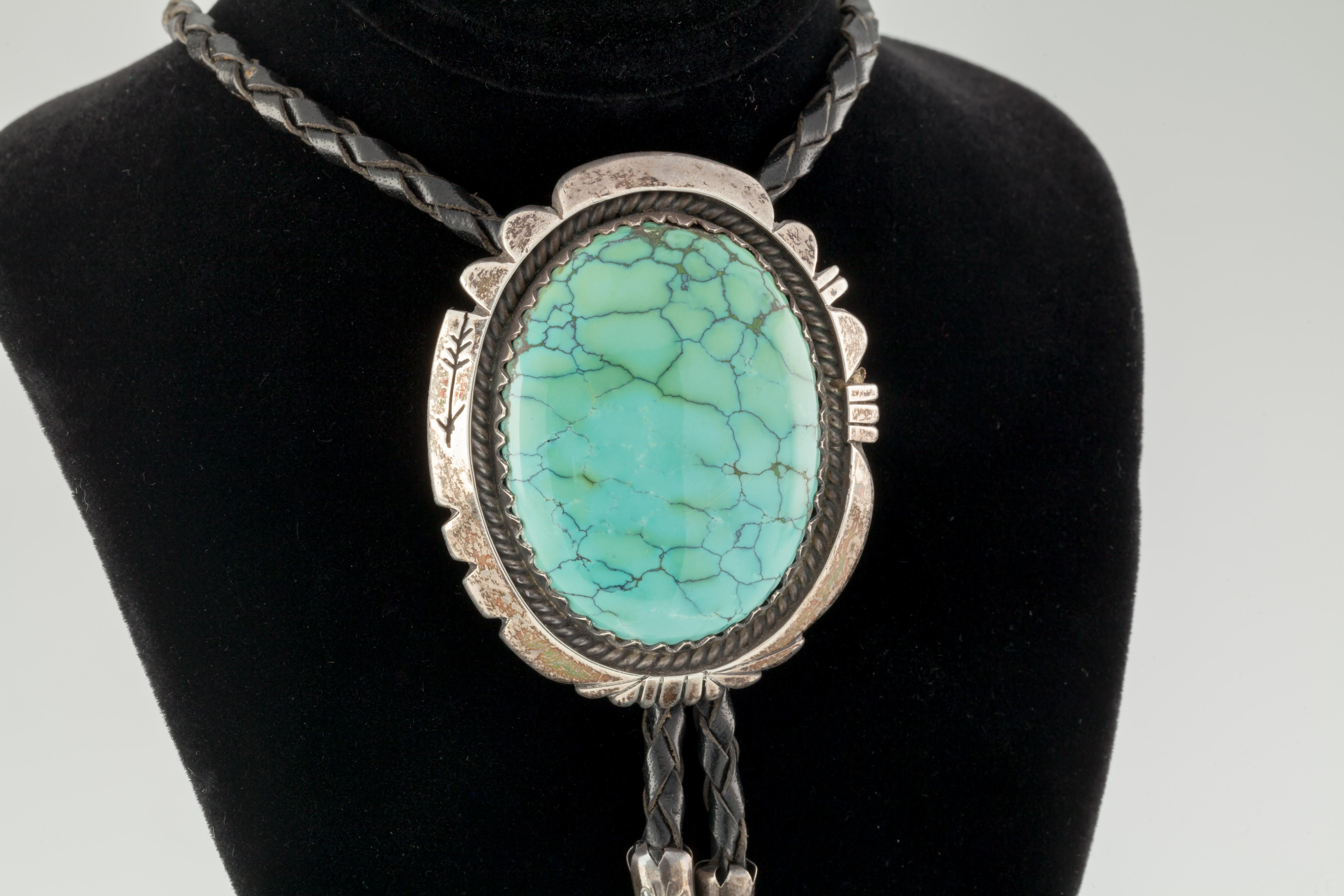 Vintage Navajo Bolo-Krawatte aus schwarzem Leder in Türkis und Sterlingsilber von Montoya (Cabochon)