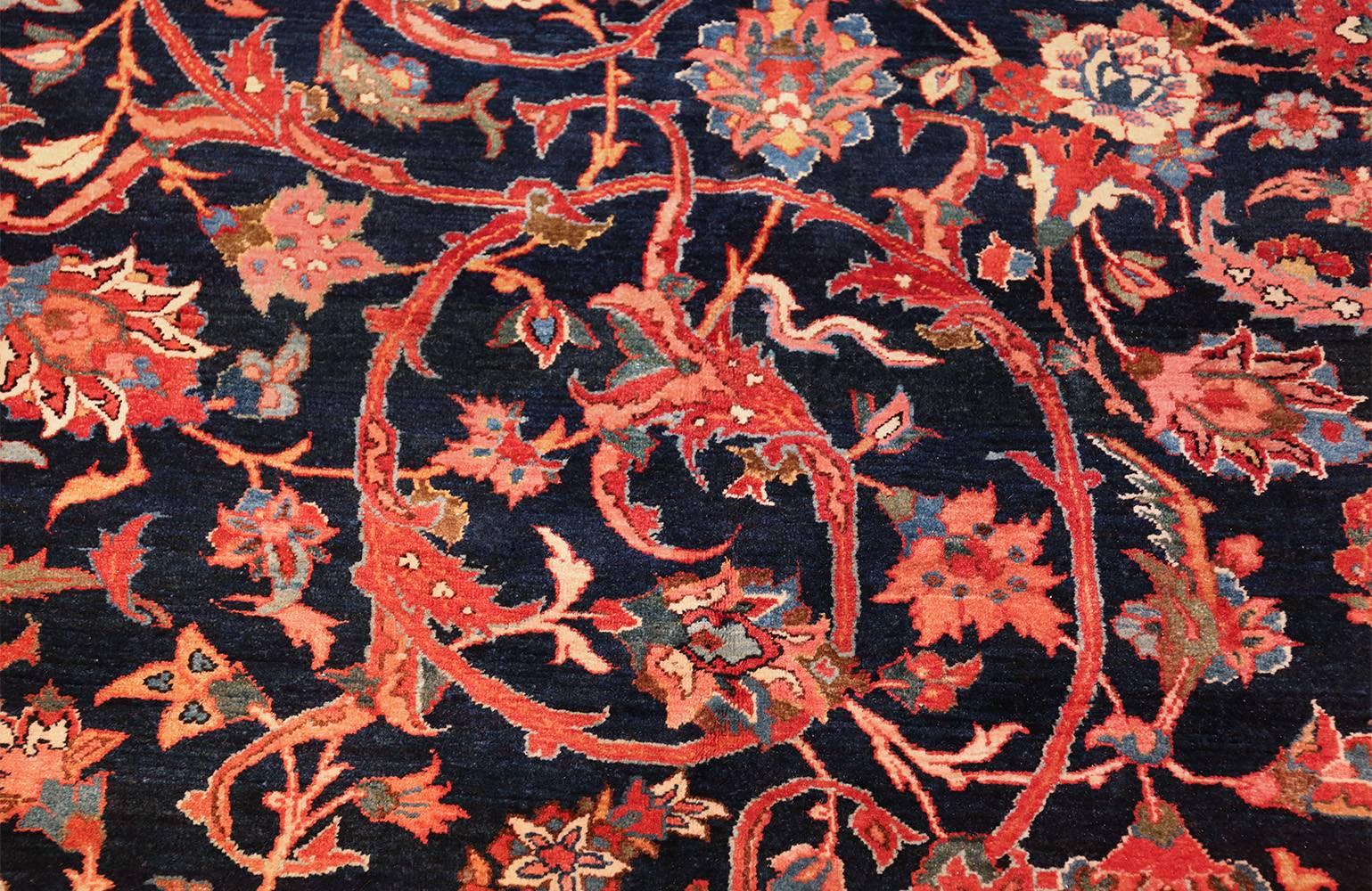 Tappeto Bidjar persiano Vintage By. 10 ft x 13 ft 9 in In condizioni ottime in vendita a New York, NY
