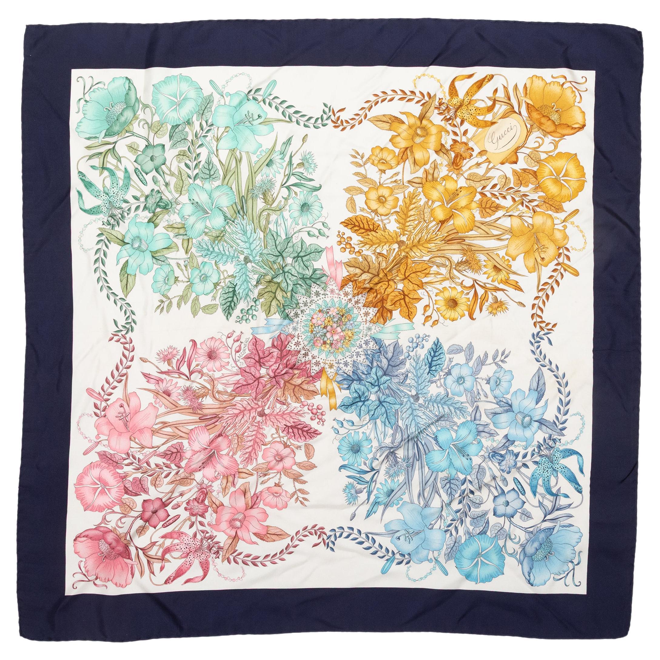 Sciarpa vintage in seta con stampa floreale di Gucci, blu e multicolore