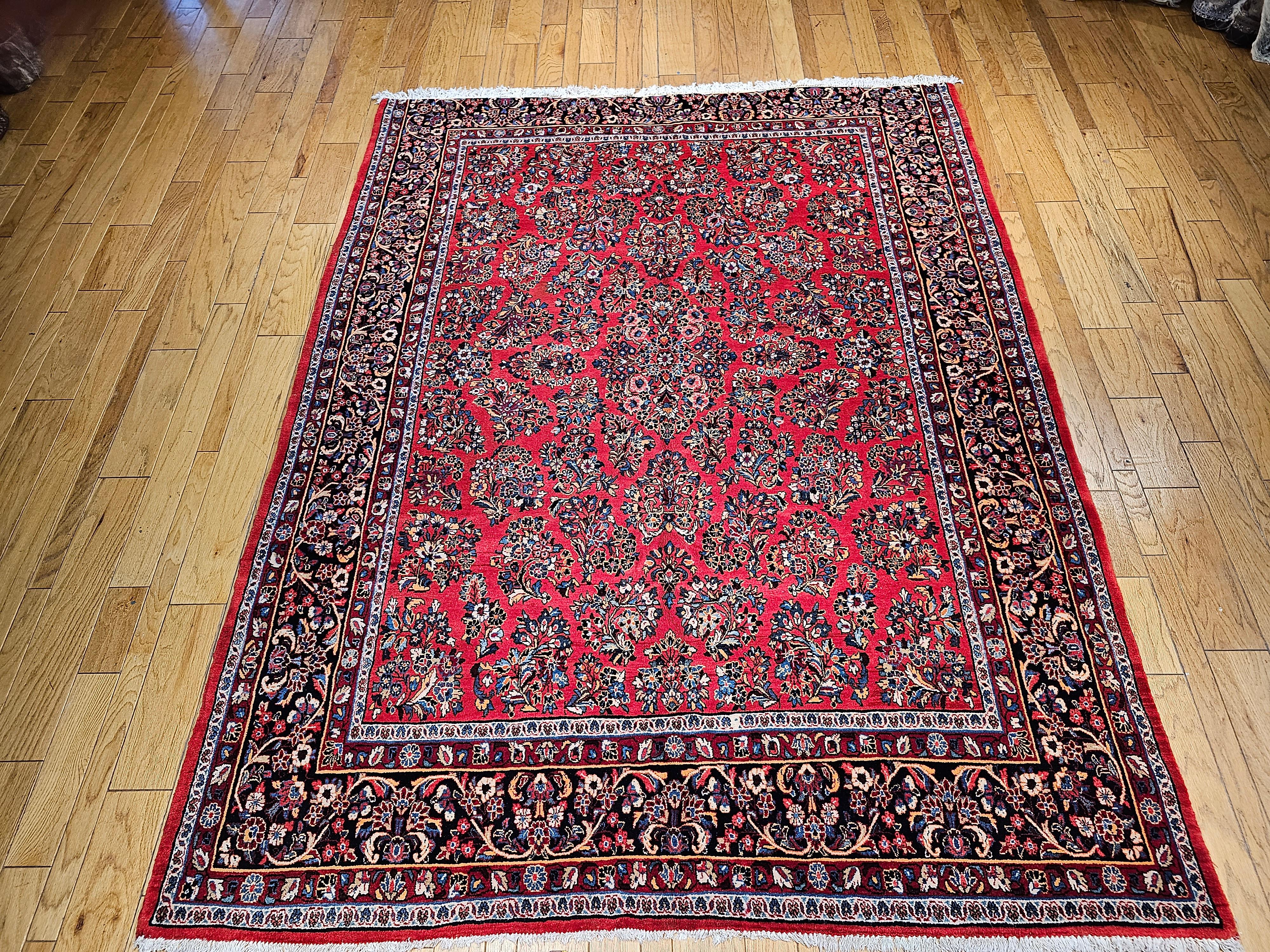 Near-Square persischer Sarouk-Teppich im Vintage-Stil in Rot, Marineblau mit Blumenmuster aus Allover im Angebot 9