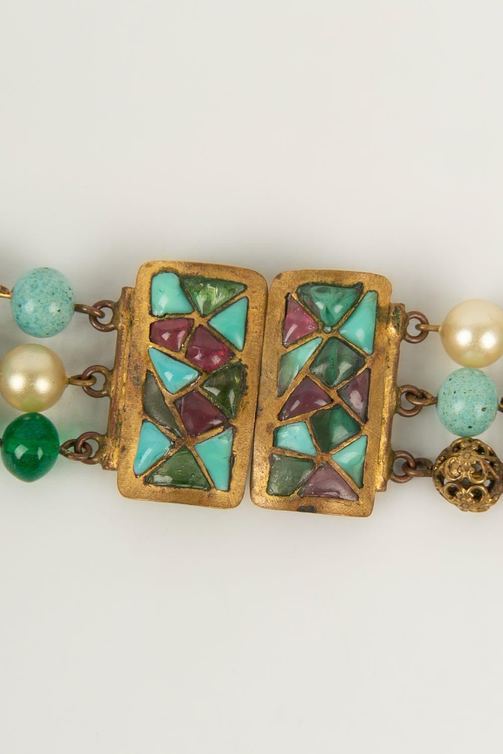 Vintage-Halskette aus Dunkelgold Metall und Glaspastell in Dunkelgold Damen im Angebot