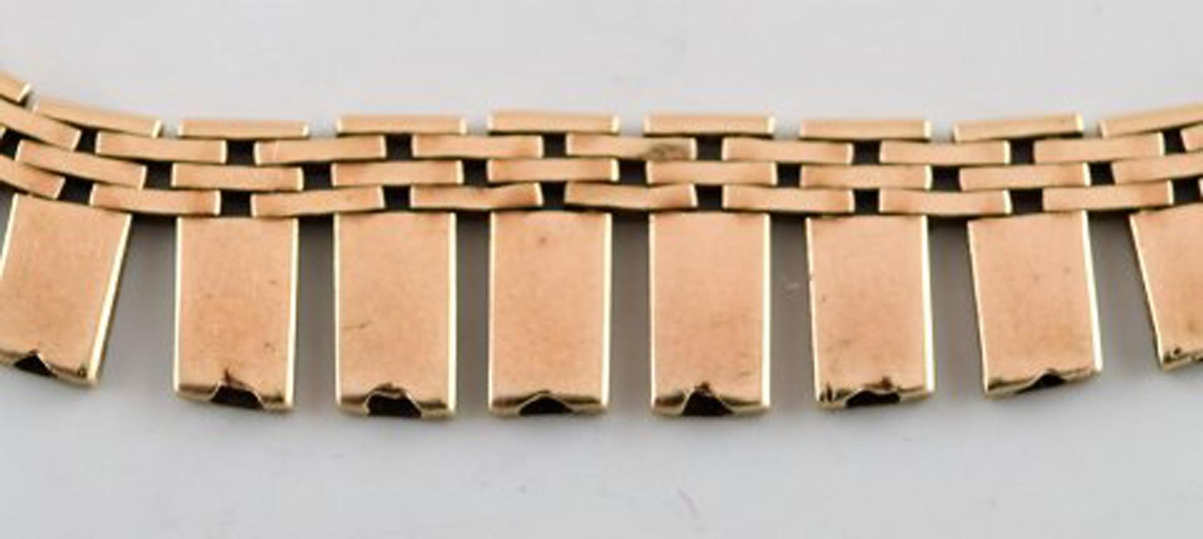Modern Vintage Necklace of 14 Karat Gold, 1960s-1970s