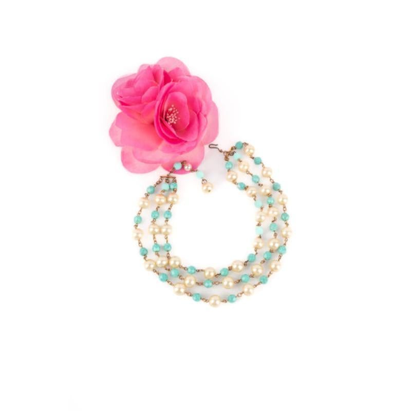 Women's Vintage Necklace with Blue Facetted Pearls and Costume Pearls For Sale