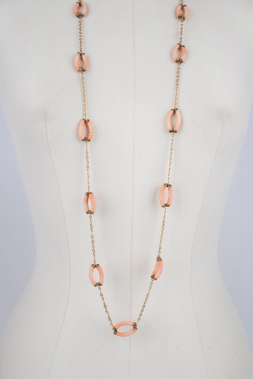 Vintage Necklace with Pale Pink Glass, 1960s In Good Condition For Sale In SAINT-OUEN-SUR-SEINE, FR