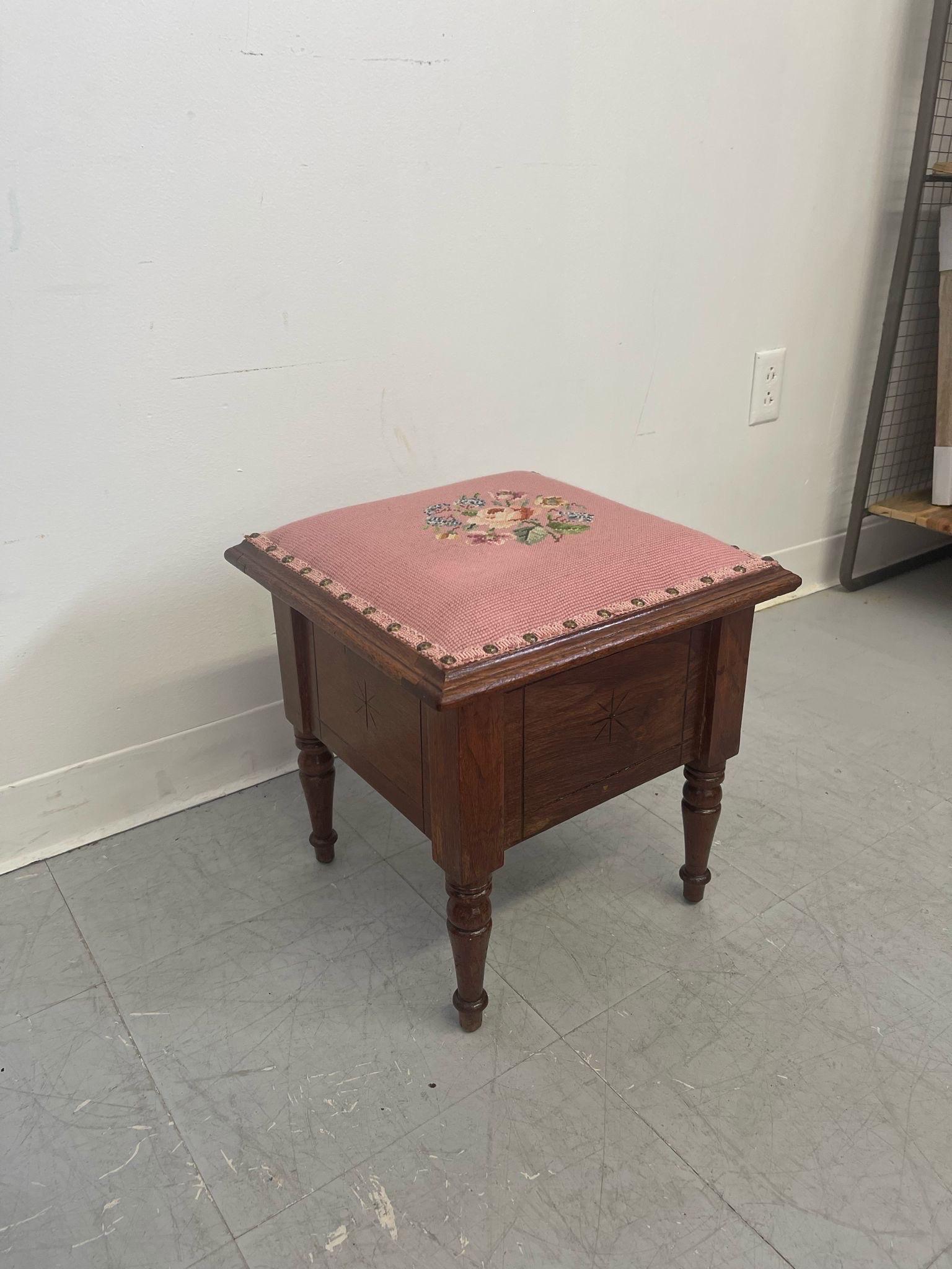 Vintage Needlepoint Embroidery Footstool With Wooden Base. In Good Condition For Sale In Seattle, WA