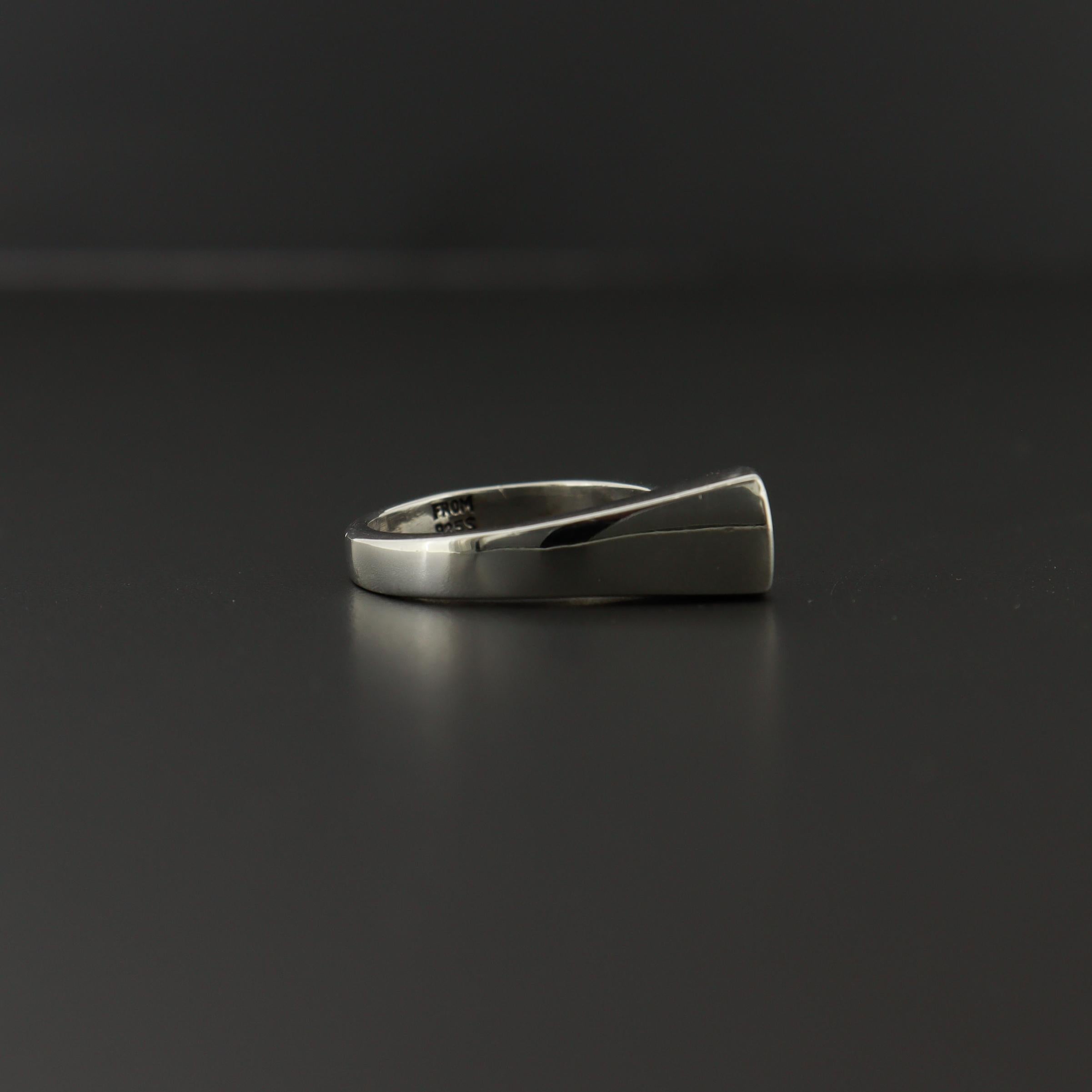 Anello d'epoca in argento Sterling Neils Erik From Modernist 'Square Cut Nail' (chiodo a taglio quadrato) in vendita 6