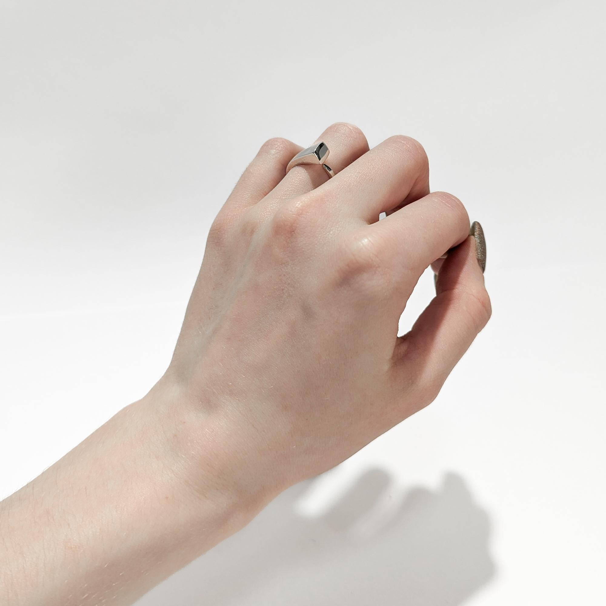 Anello d'epoca in argento Sterling Neils Erik From Modernist 'Square Cut Nail' (chiodo a taglio quadrato) in vendita 9