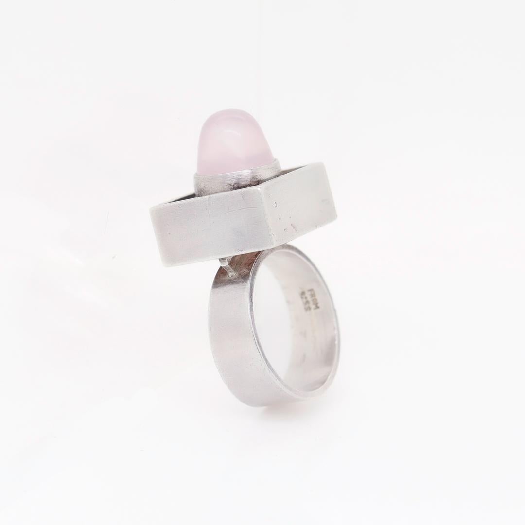 Vintage Neils Erik From Sterling Silver & Rose Quartz Bullet Cabochon Ring In Good Condition For Sale In Philadelphia, PA