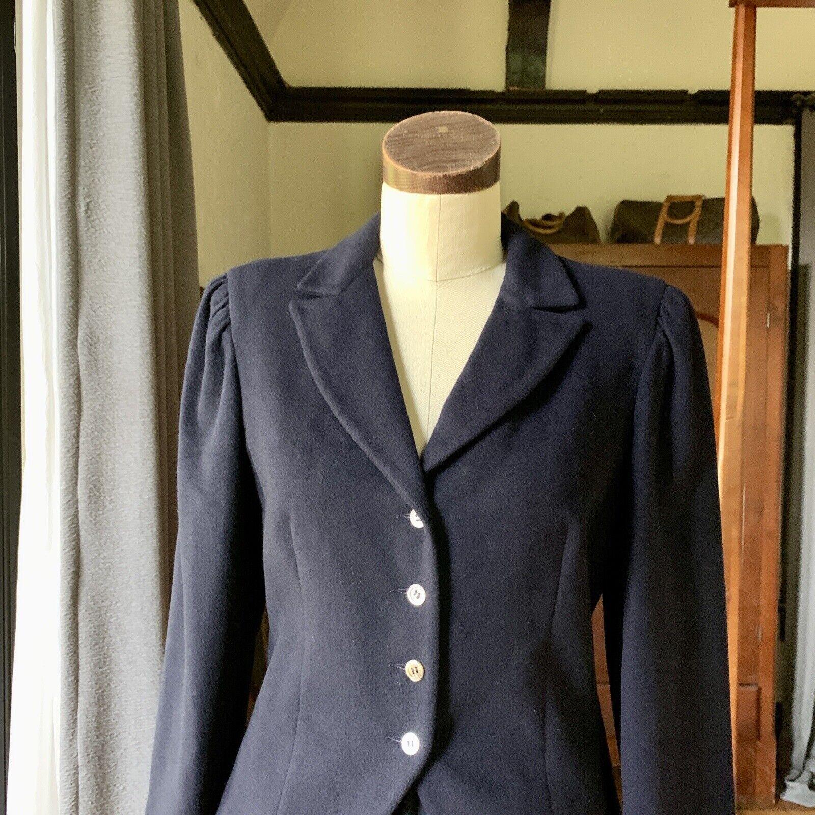 Vintage NEIMAN MARCUS Couture 1970s Two Piece 100% CASHMERE Skirt Jacket 8 For Sale 1