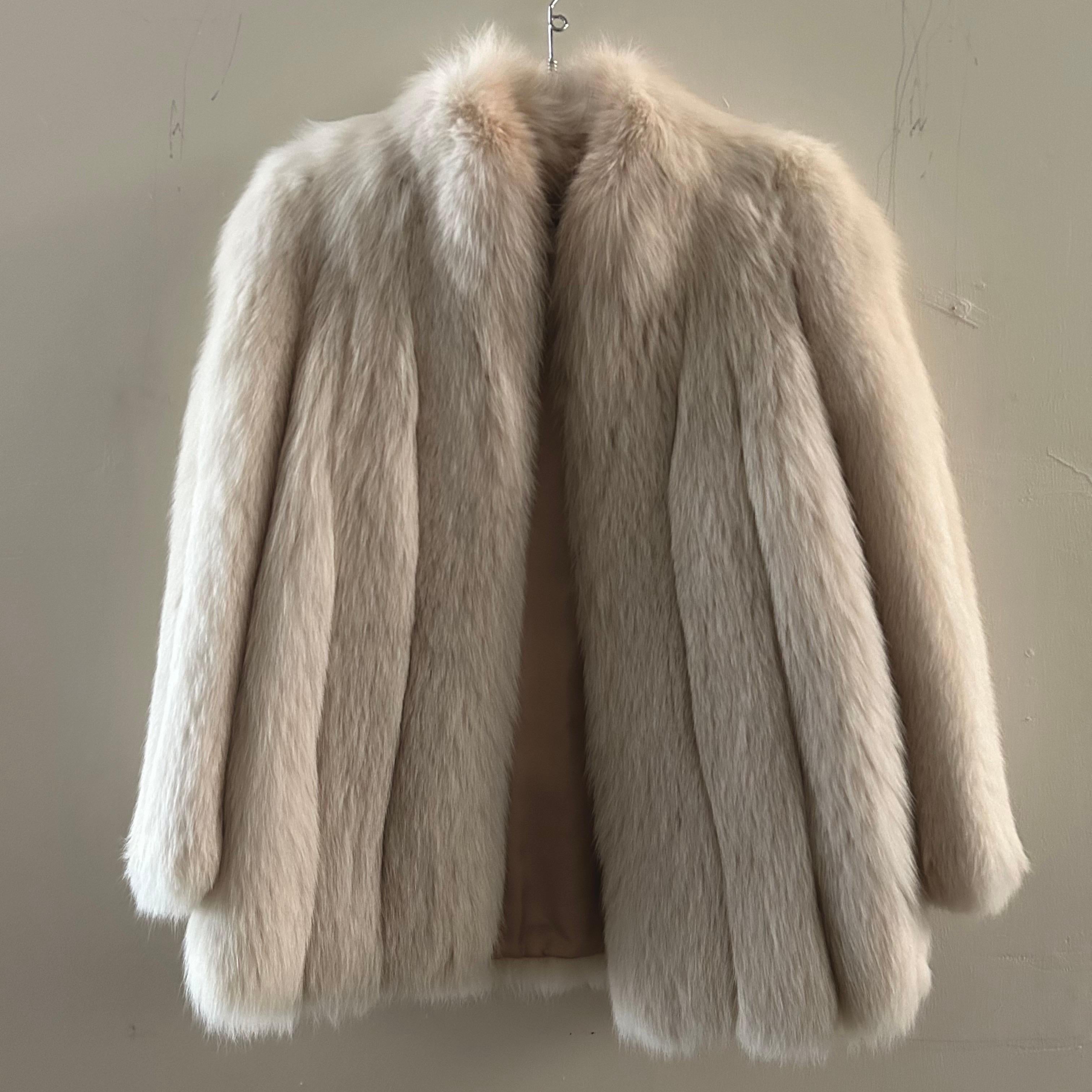 Vintage Neiman Marcus White Arctic Fox Fur Jacket/ Coat In Good Condition In Sparks, NV