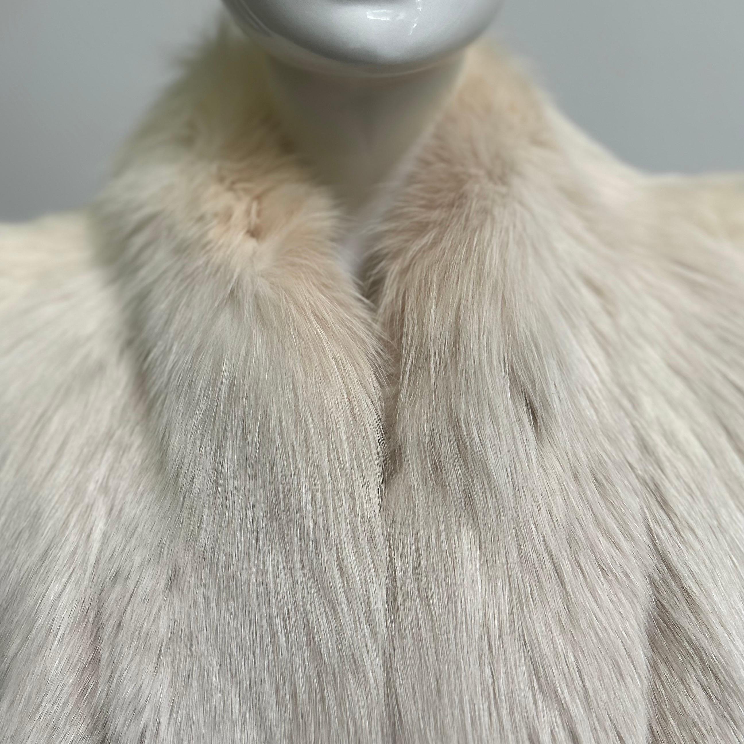 Women's Vintage Neiman Marcus White Arctic Fox Fur Jacket/ Coat