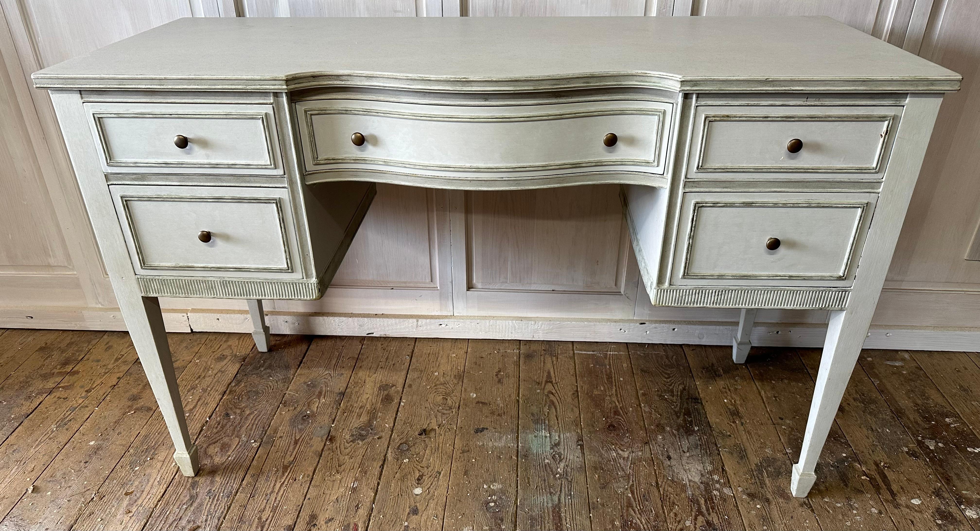 American Vintage Neoclassical Desk or Dressing Table For Sale