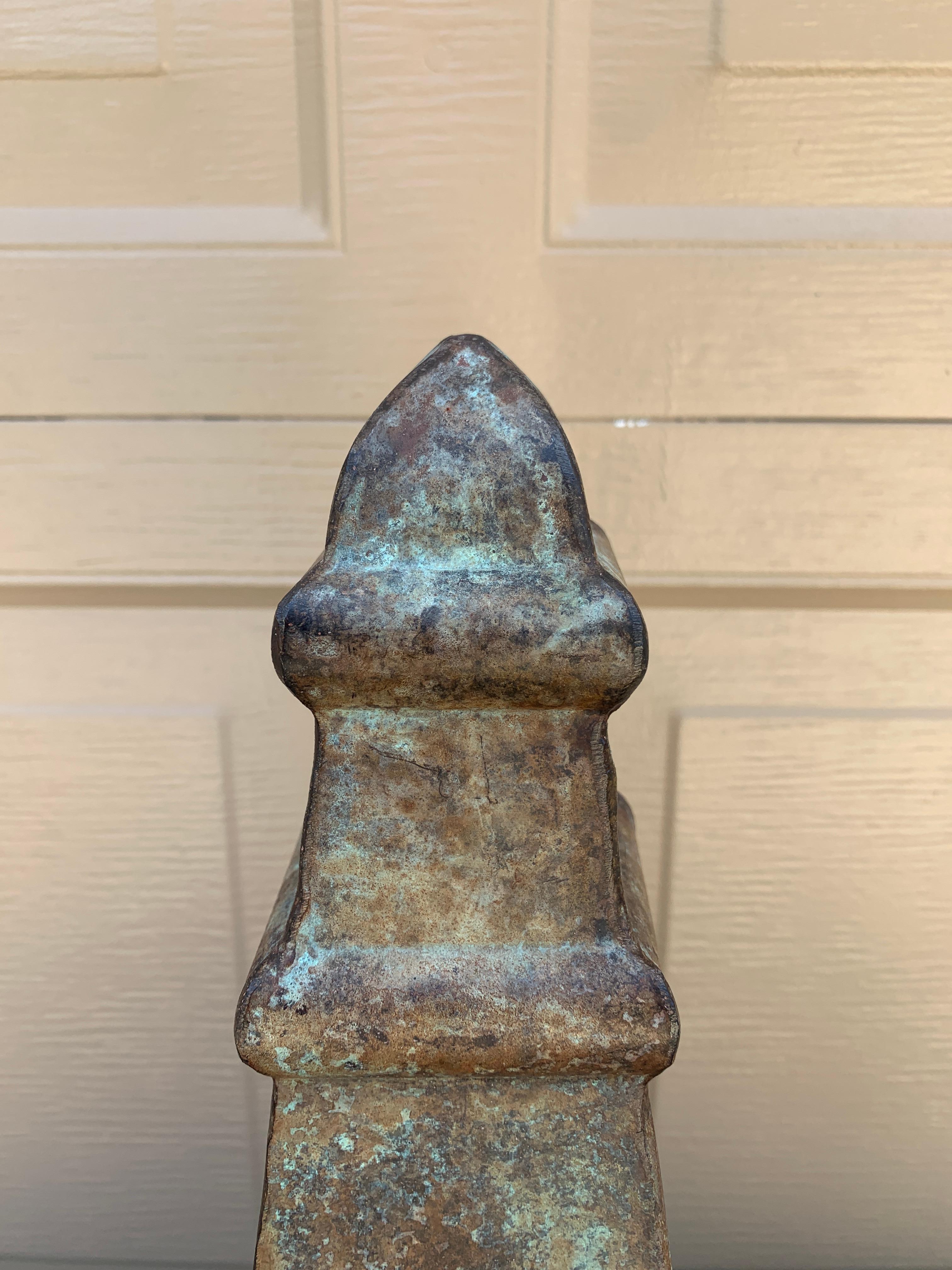 Vintage Neoklassischen Metall Garten Finial oder Obelisk im Angebot 5