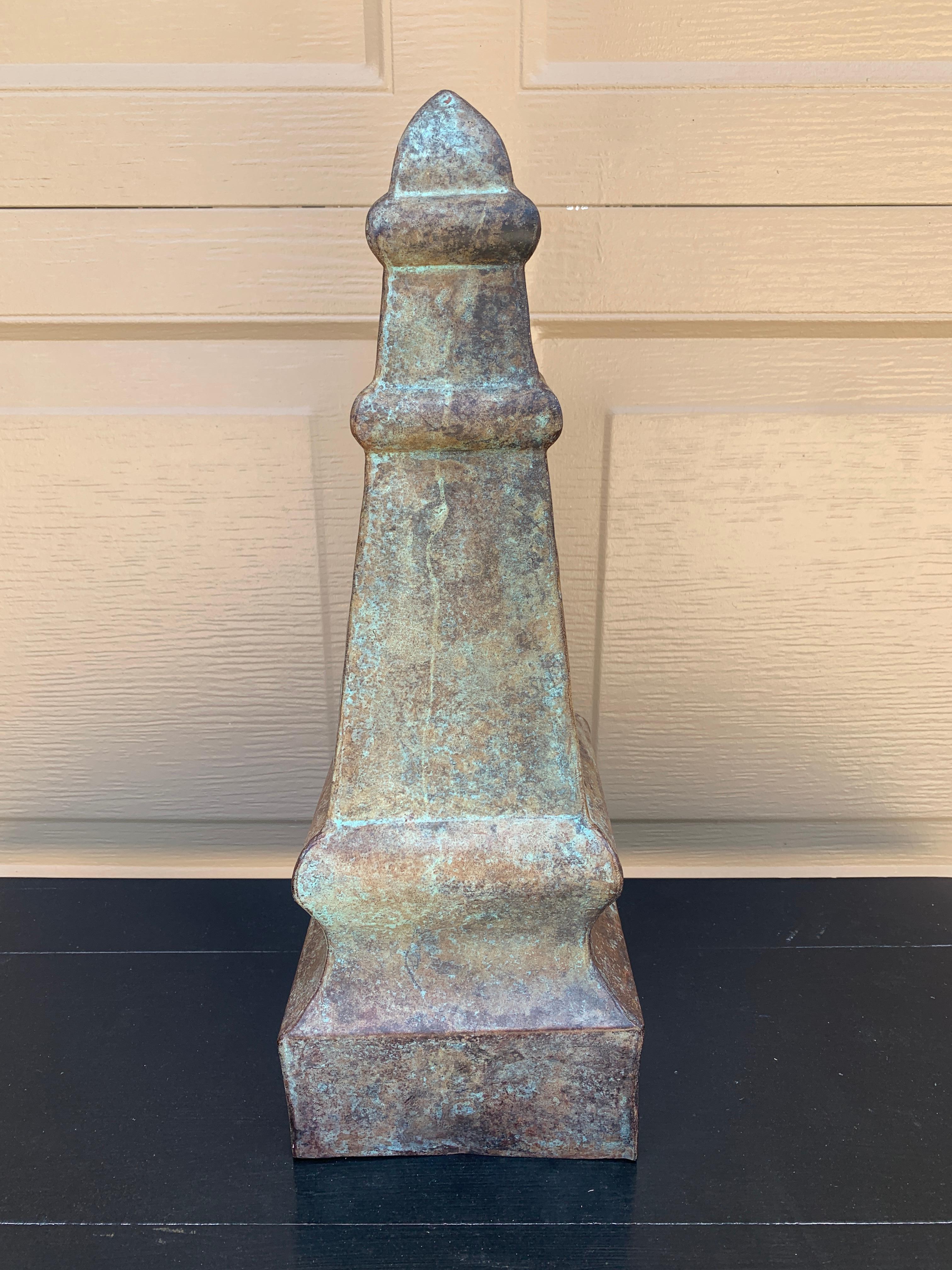 Vintage Neoklassischen Metall Garten Finial oder Obelisk im Angebot 2