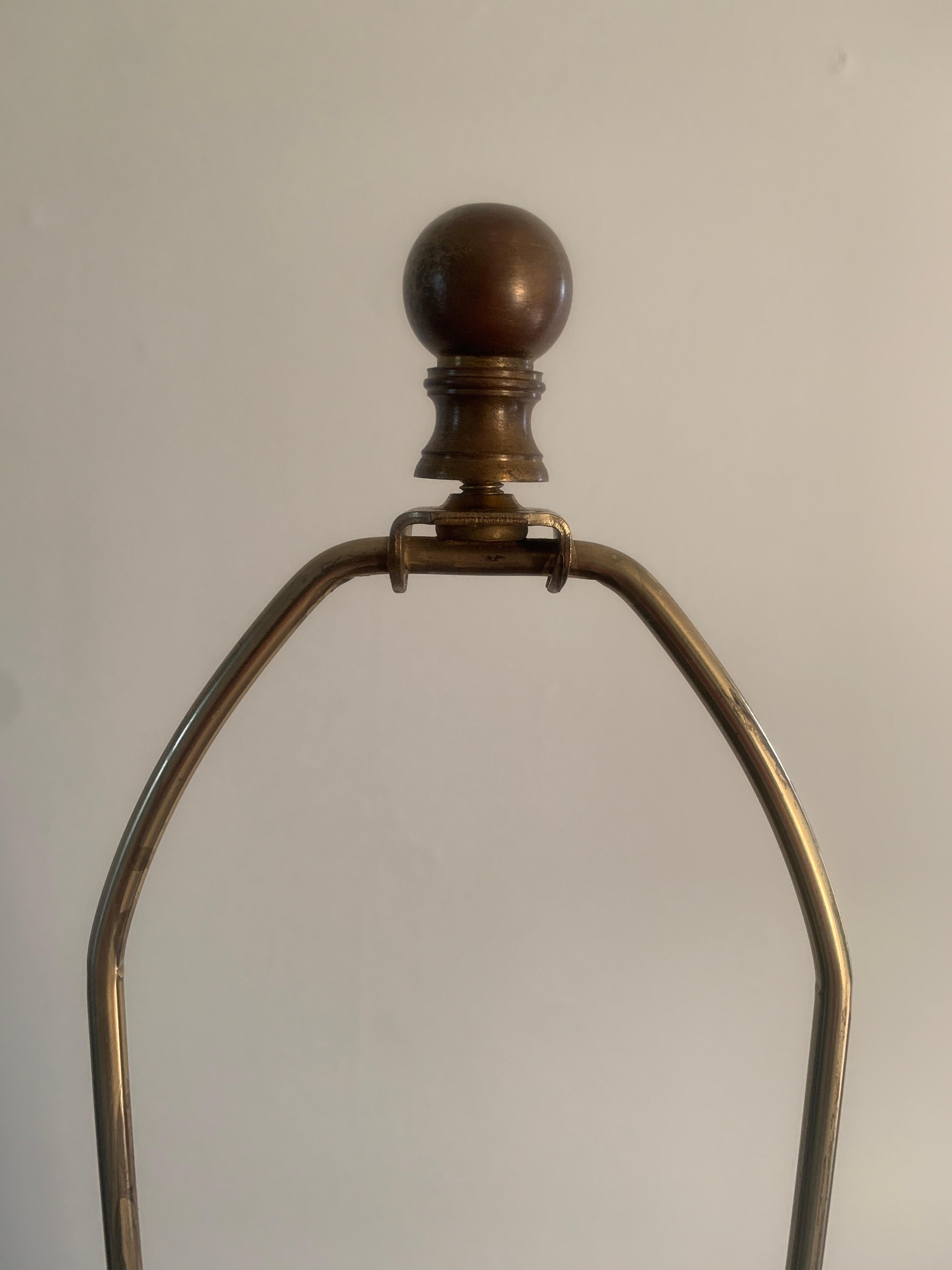 Brass Vintage Neoclassical Opaline Table Lamp For Sale
