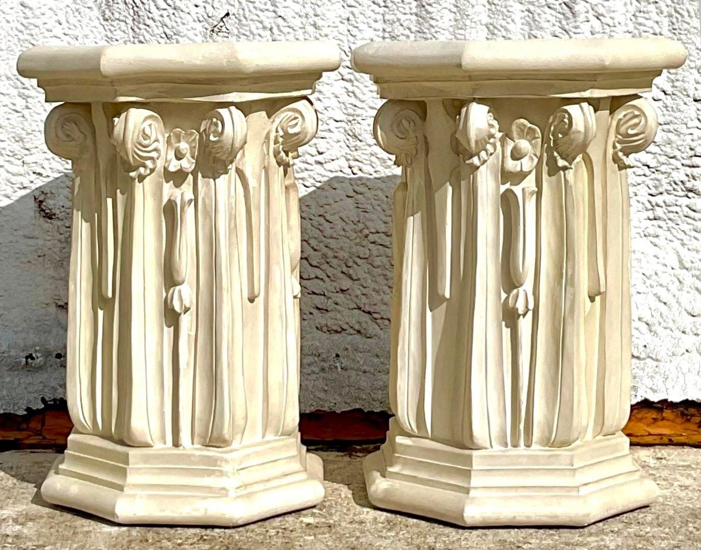 Vintage Neoclassical Ornate Plaster Pedestal In Good Condition For Sale In west palm beach, FL