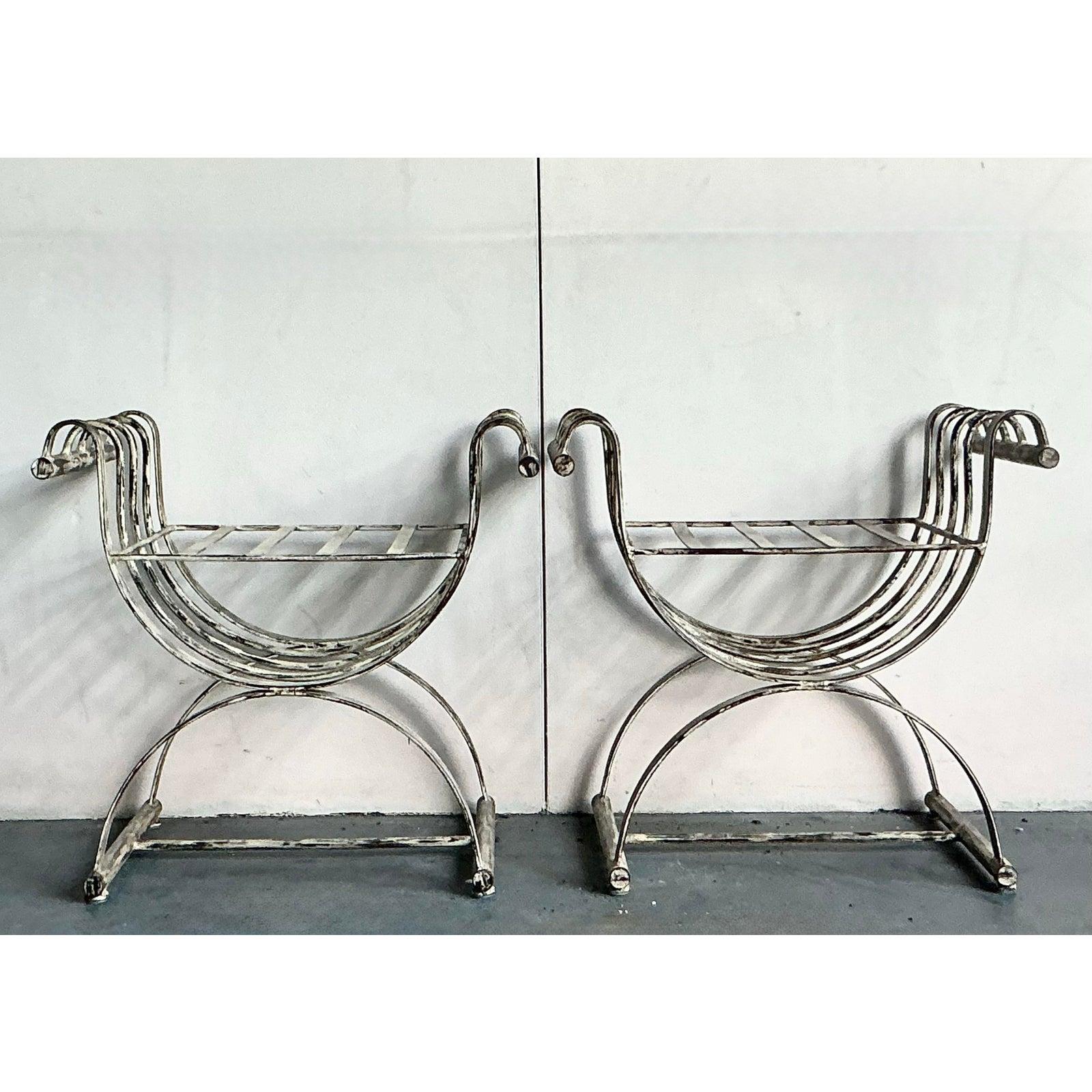 Américain Vintage Neoclassical Patinated Curule Bench - A Pair en vente