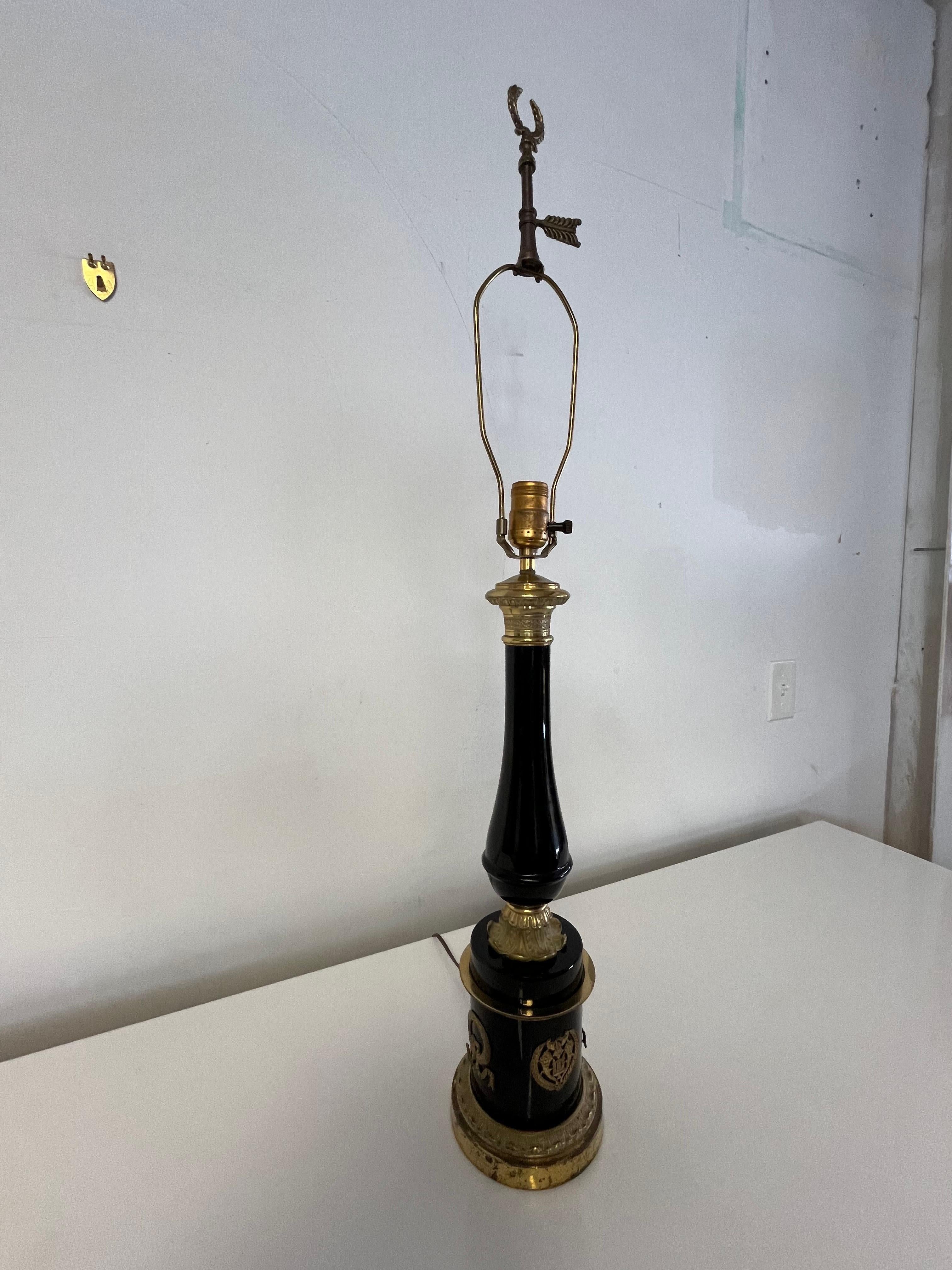 American Vintage Neoclassical Porcelain Lamp For Sale