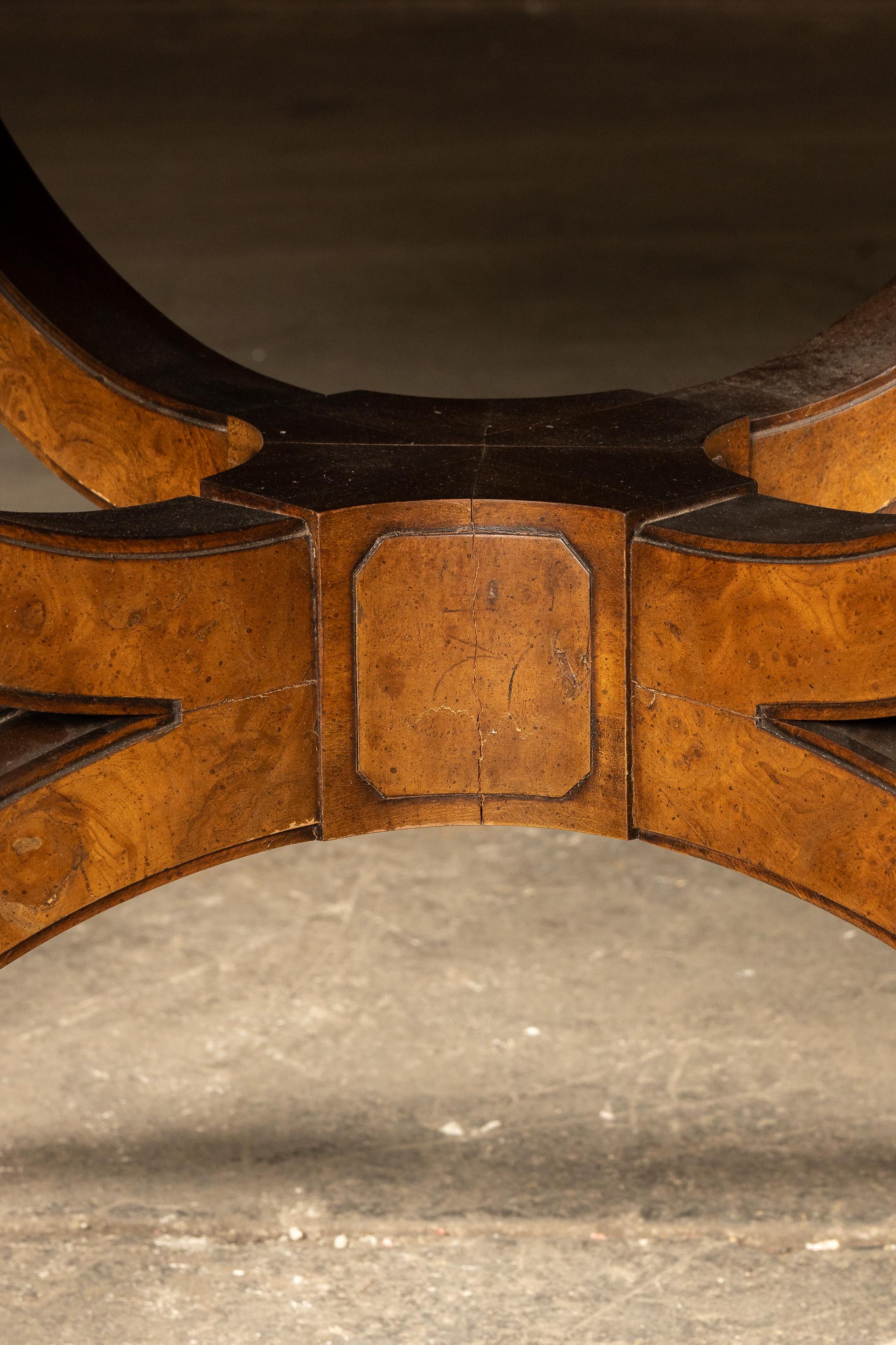 Vintage Neoclassical Quatrefoil Parlor Table For Sale 7