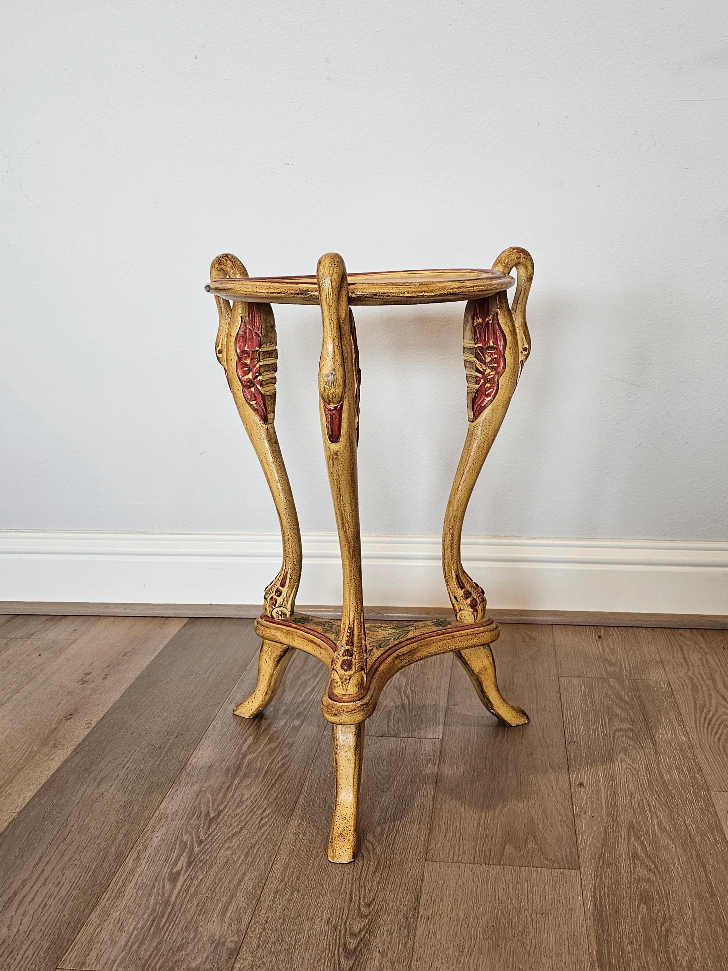Vintage Neoclassical Revival Painted Swan Guéridon Table For Sale 1