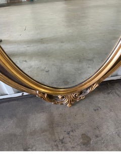 Vintage Italian Neoclassical Oval Mirror in Giltwood, Circa 1940s