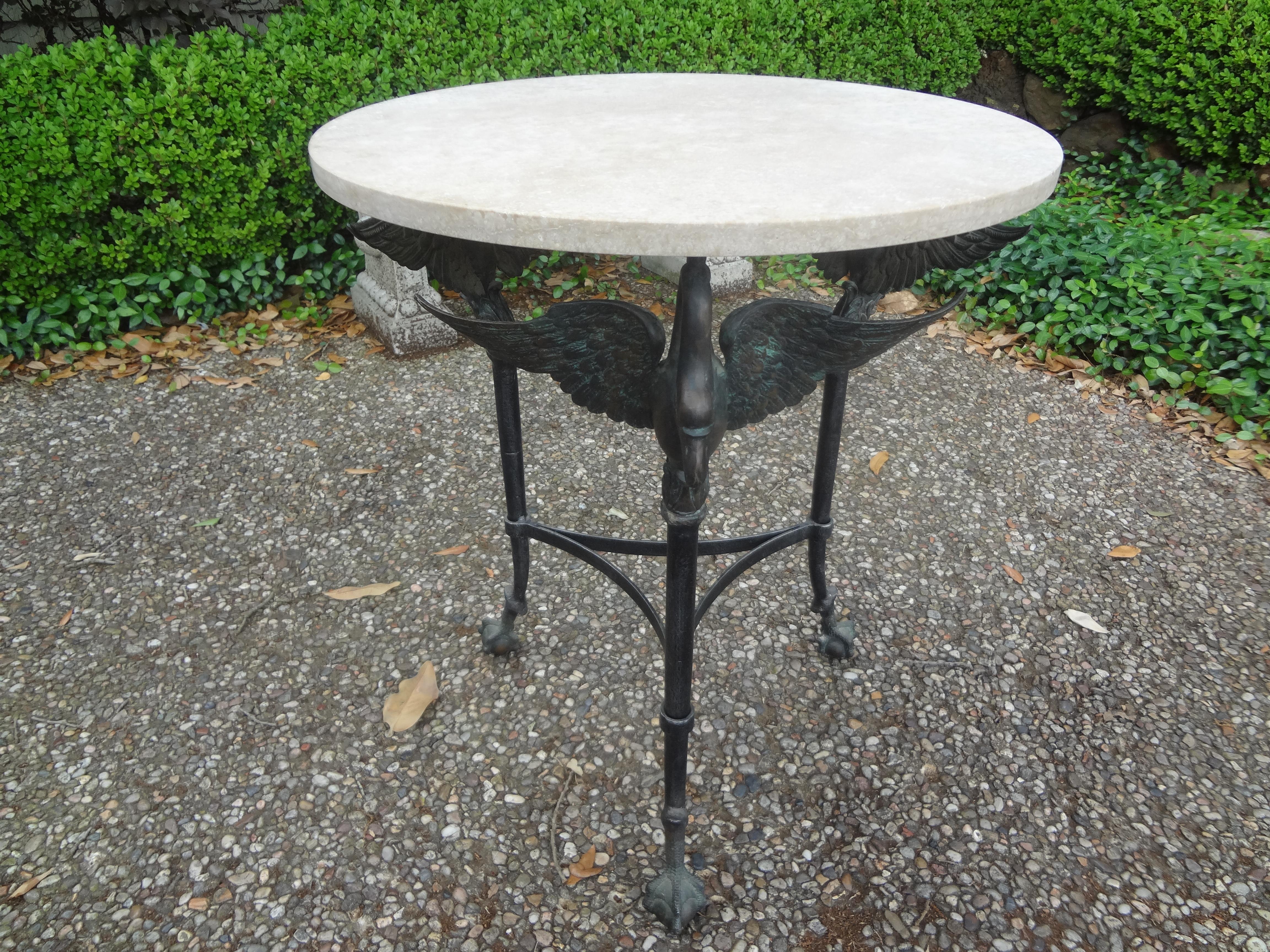Neoklassizistischer Vintage-Tisch aus Bronze mit Travertinplatte im Angebot 6