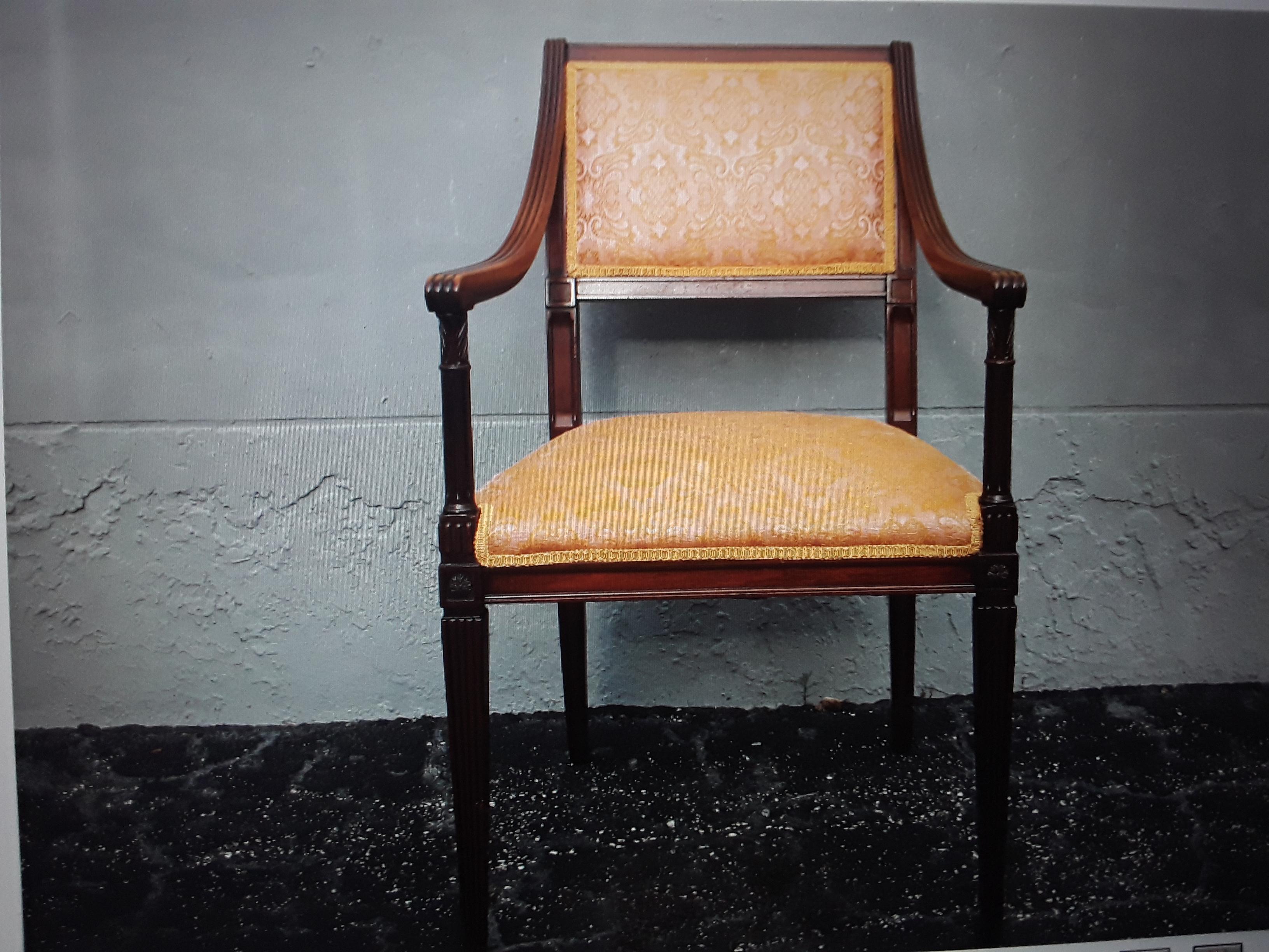 Chaise d'appoint/fauteuil vintage de style néoclassique des années 1970. Textile rose/jaune et or