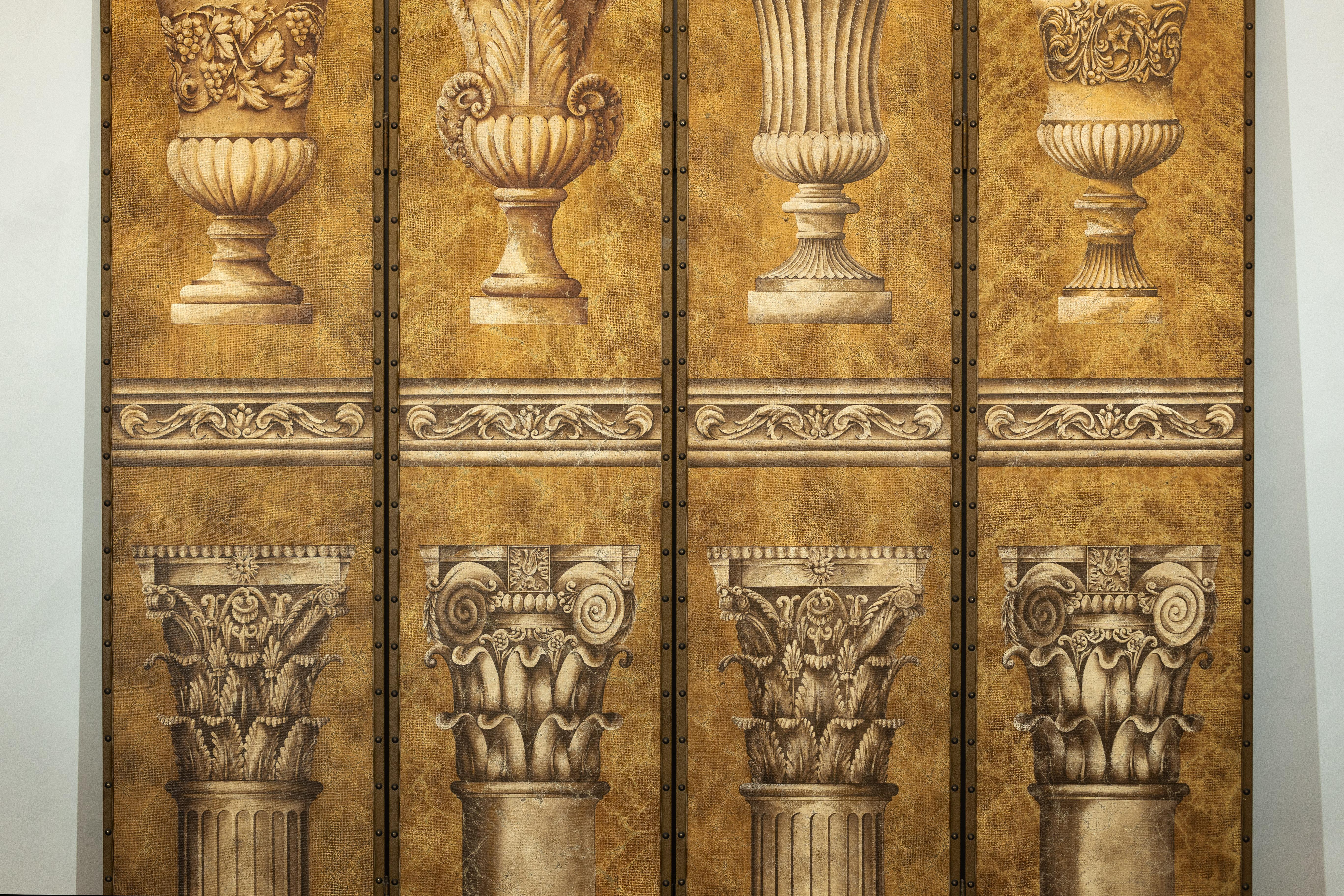XX secolo Divisorio a schermo pieghevole in stile neoclassico con motivi architettonici in vendita